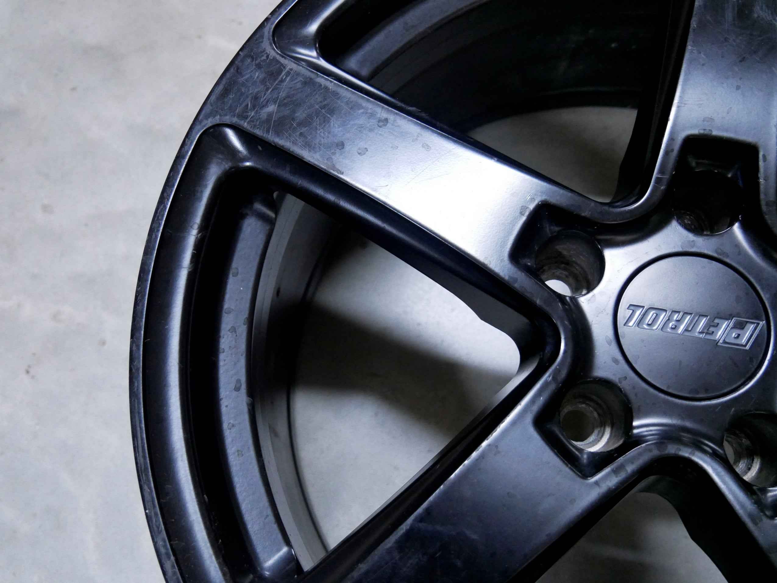 Felga 17' TSW PETROL P2C 17x8 40mm offset 5x112 VW GOLF VII