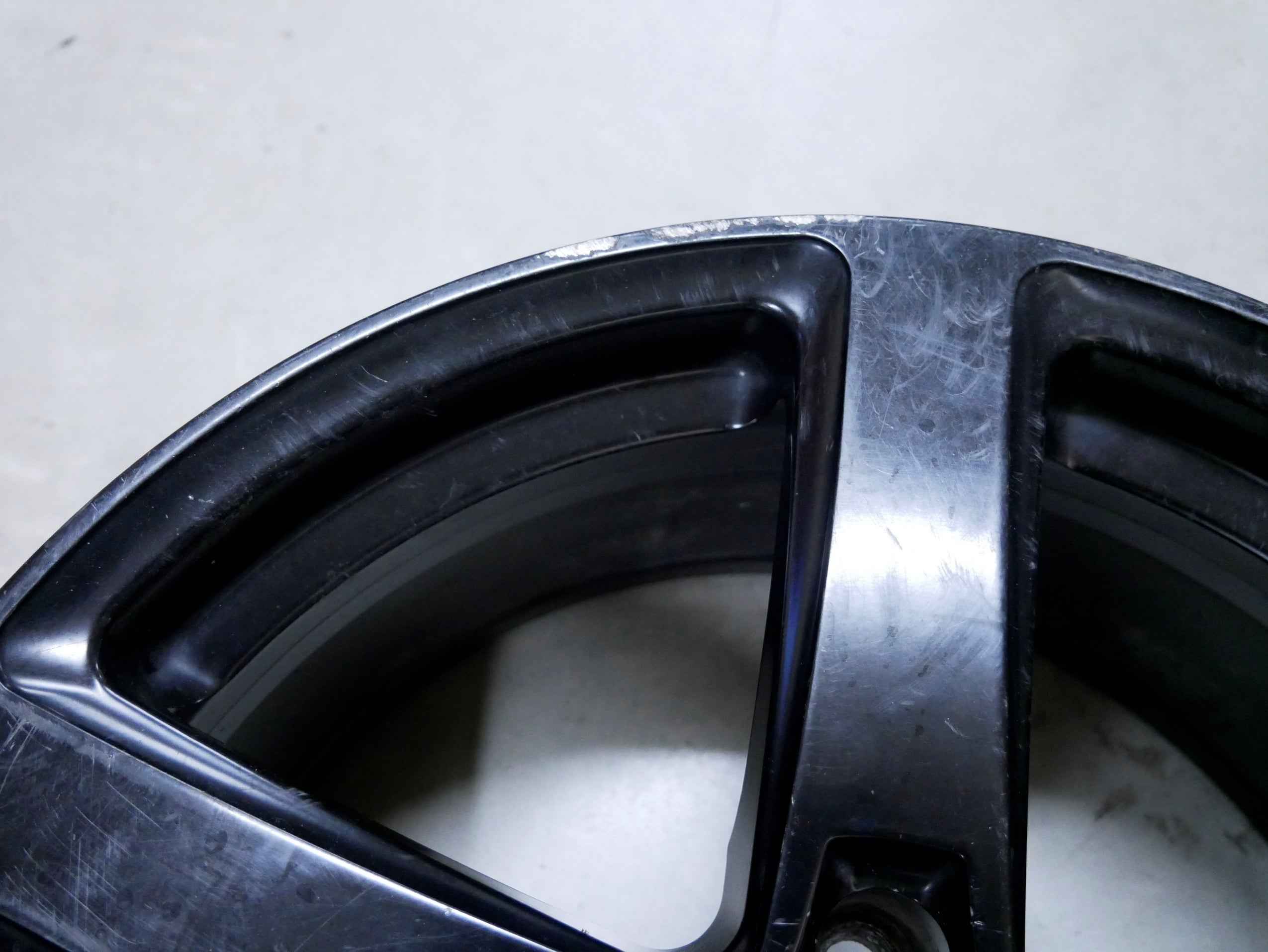 Felga 17' TSW PETROL P2C 17x8 40mm offset 5x112 VW GOLF VII