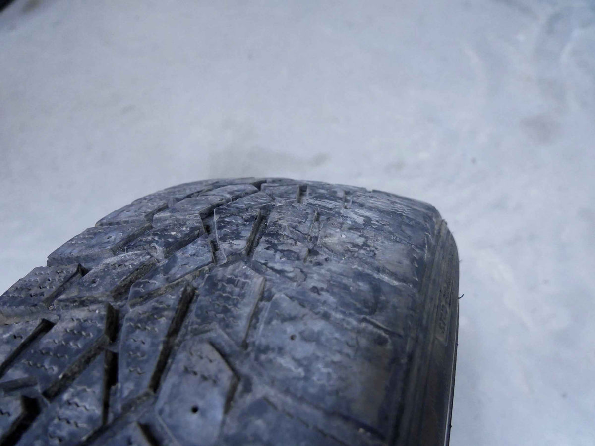 Opona zimowa 17' SUMITOMO ICE EDGE 205/50R17 93T