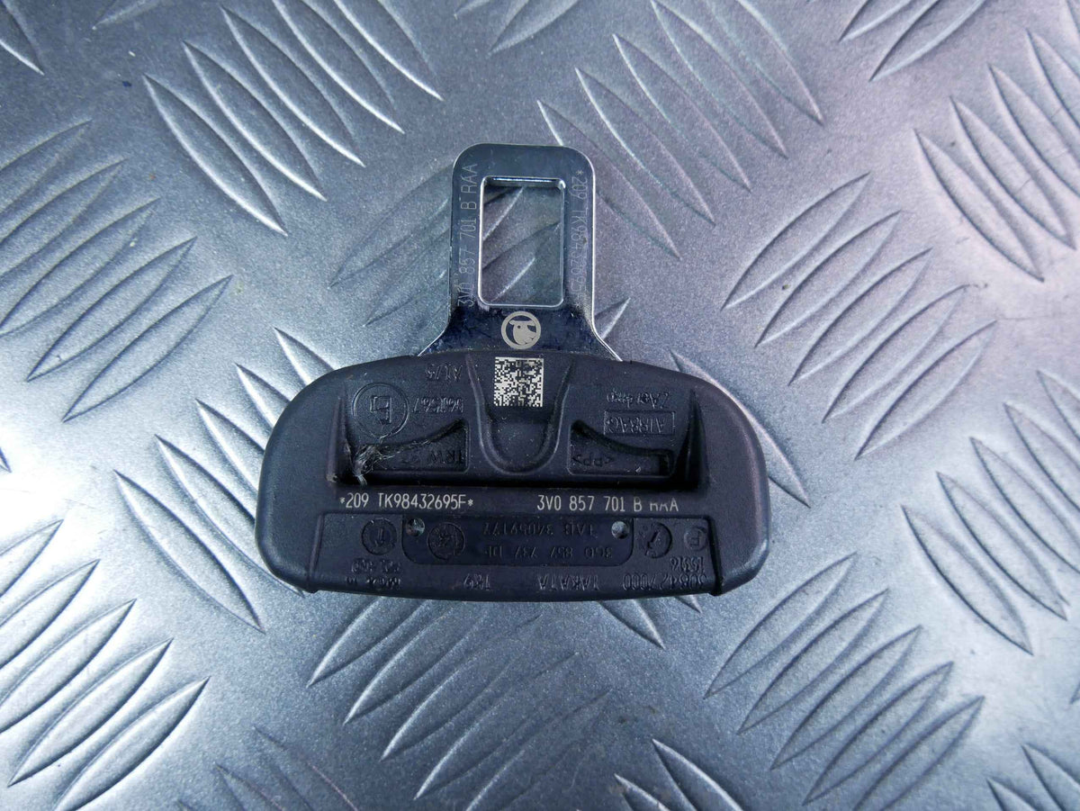 Klamra zapinka pasa 3V0857701B SKODA SUPERB III