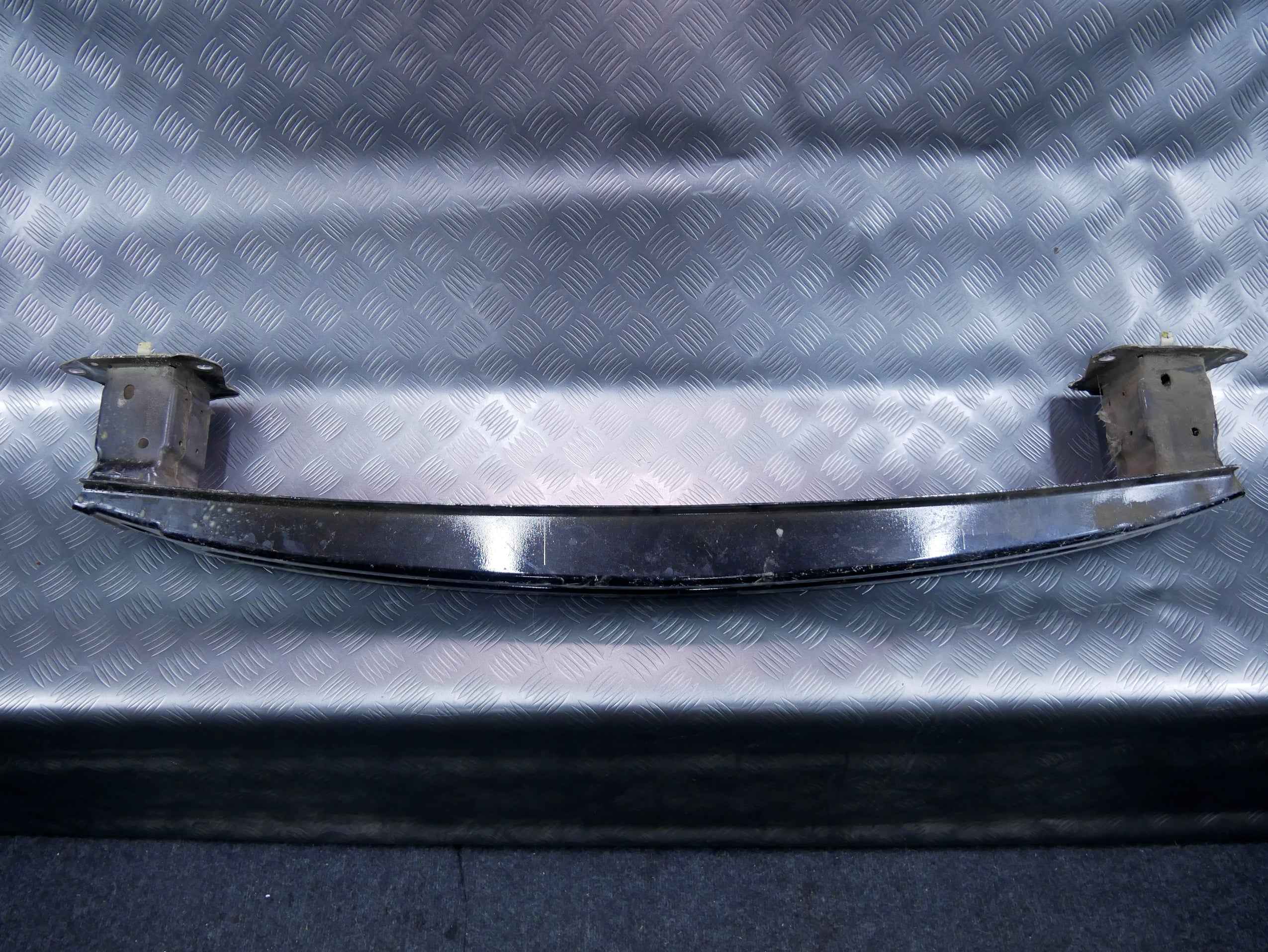 Belka zderzaka tył tylnego 3V5807557C SKODA SUPERB III SEDAN