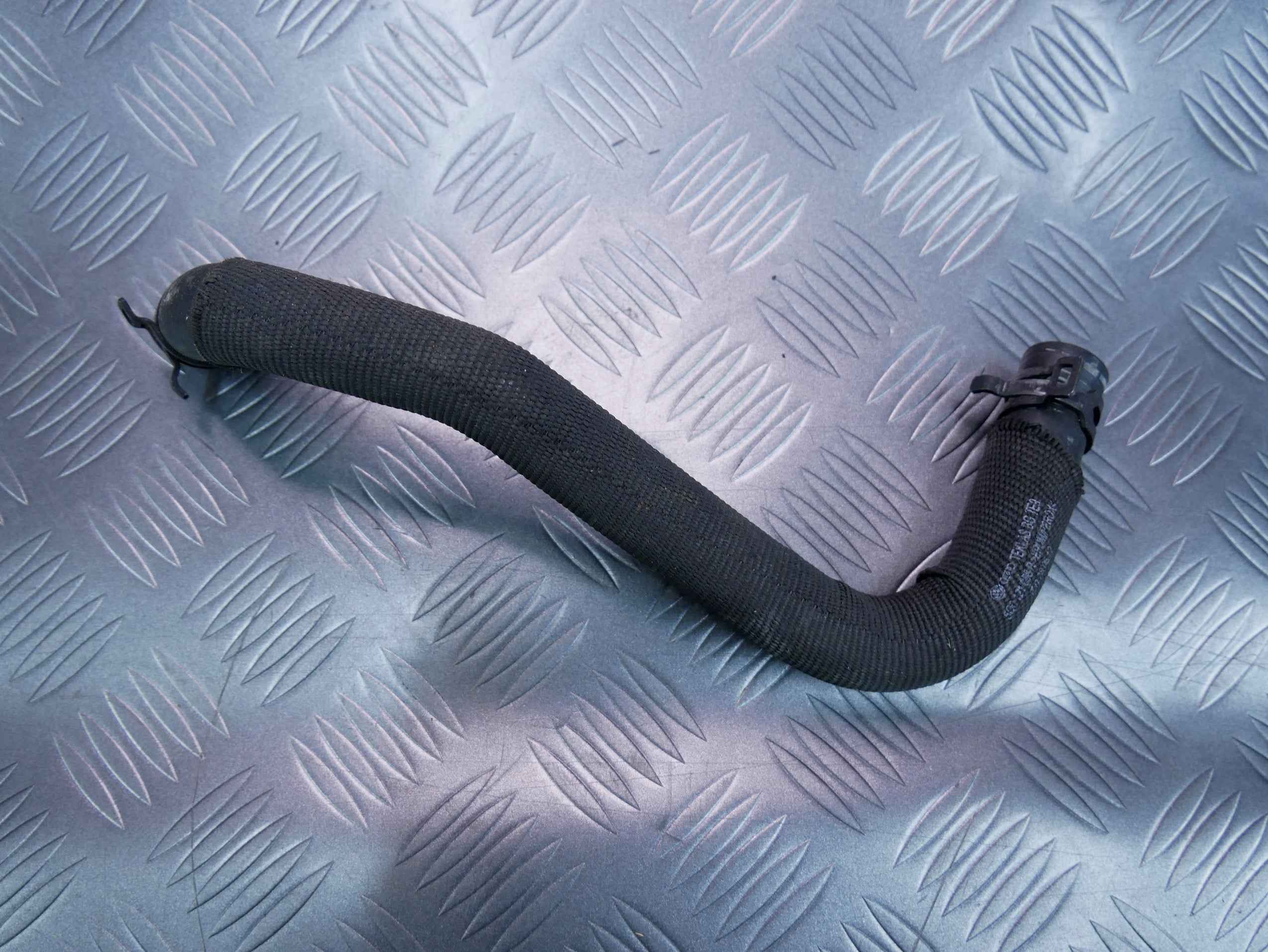 Rura wąż wody 5Q0121058P SKODA SUPERB III 1.8 TSI