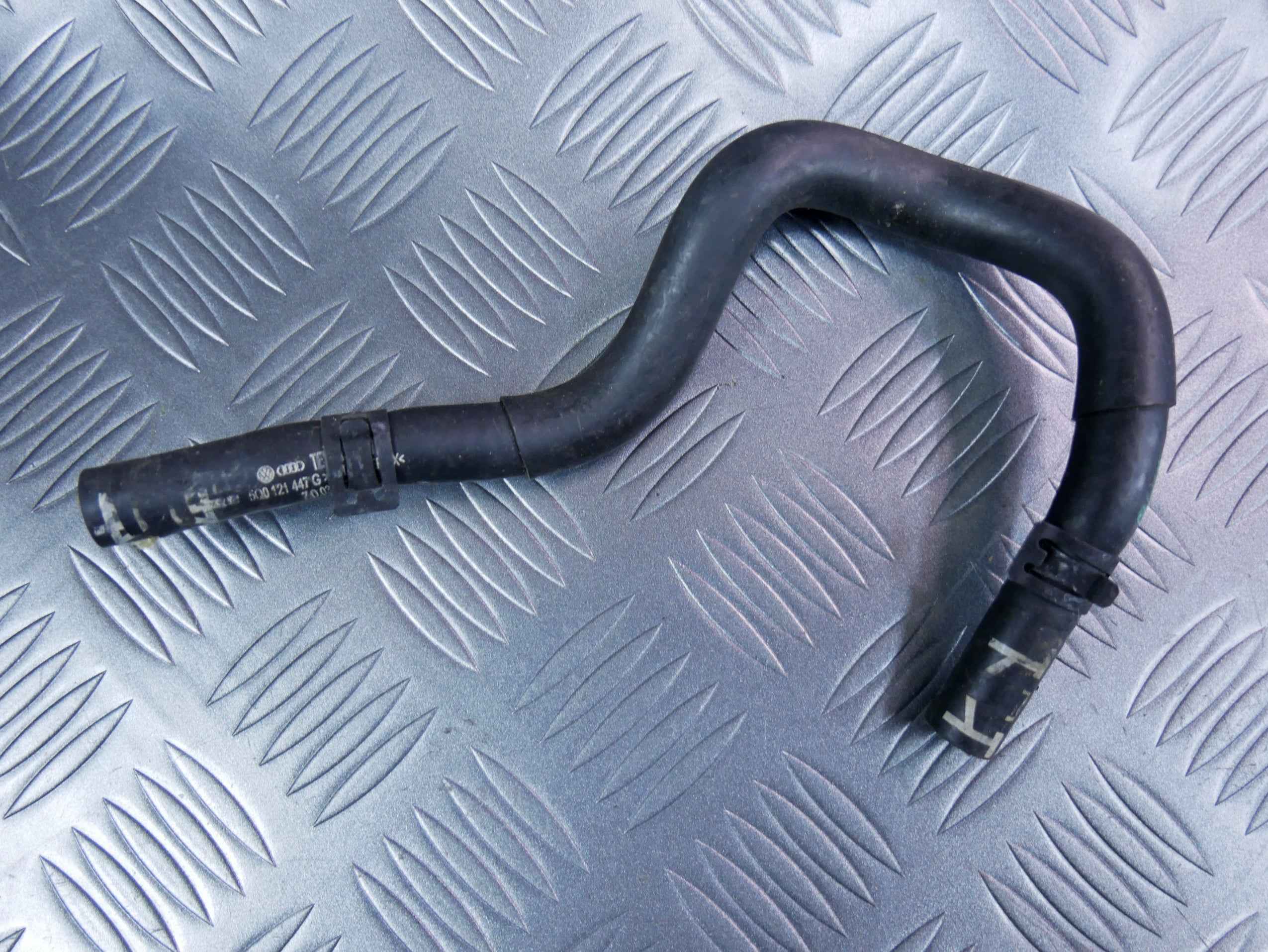 Rura wąż wody 5Q0121447G SKODA SUPERB III 1.8 TSI