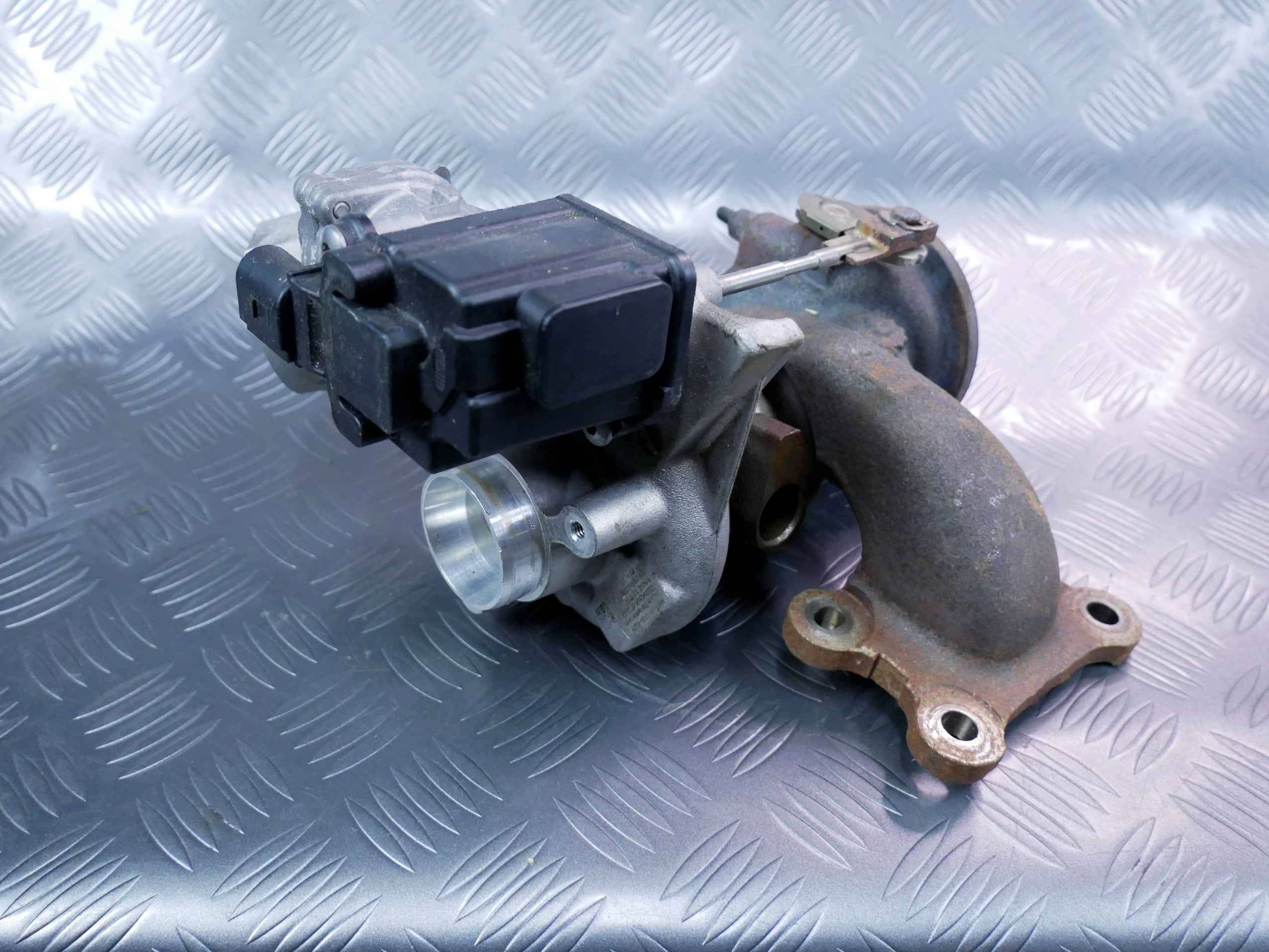 Turbosprężarka kompletna 04E145721R SKODA SUPERB III 1.4 TSI