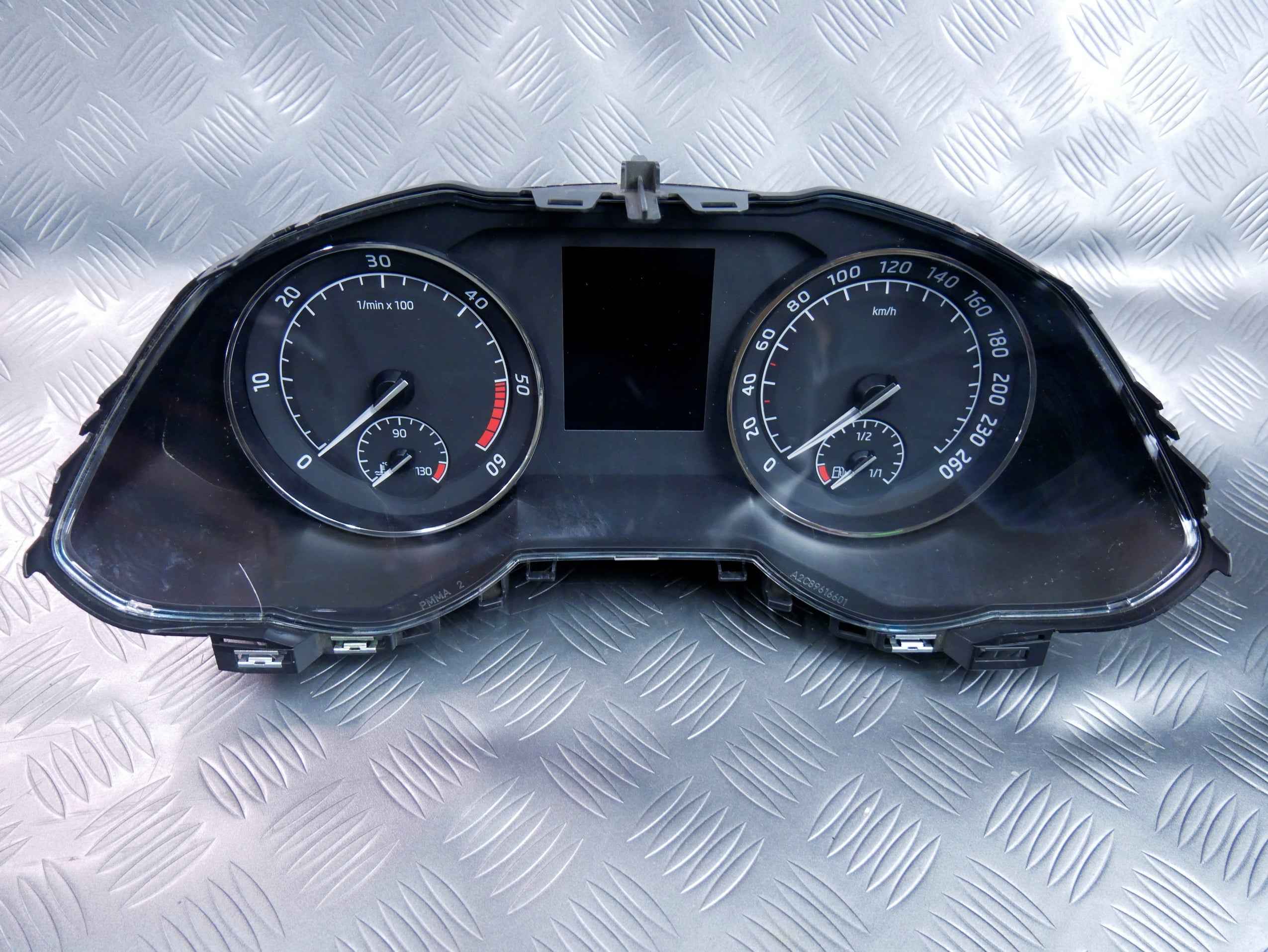 Licznik zegary 3V0920741 SKODA SUPERB III 2.0 TDI