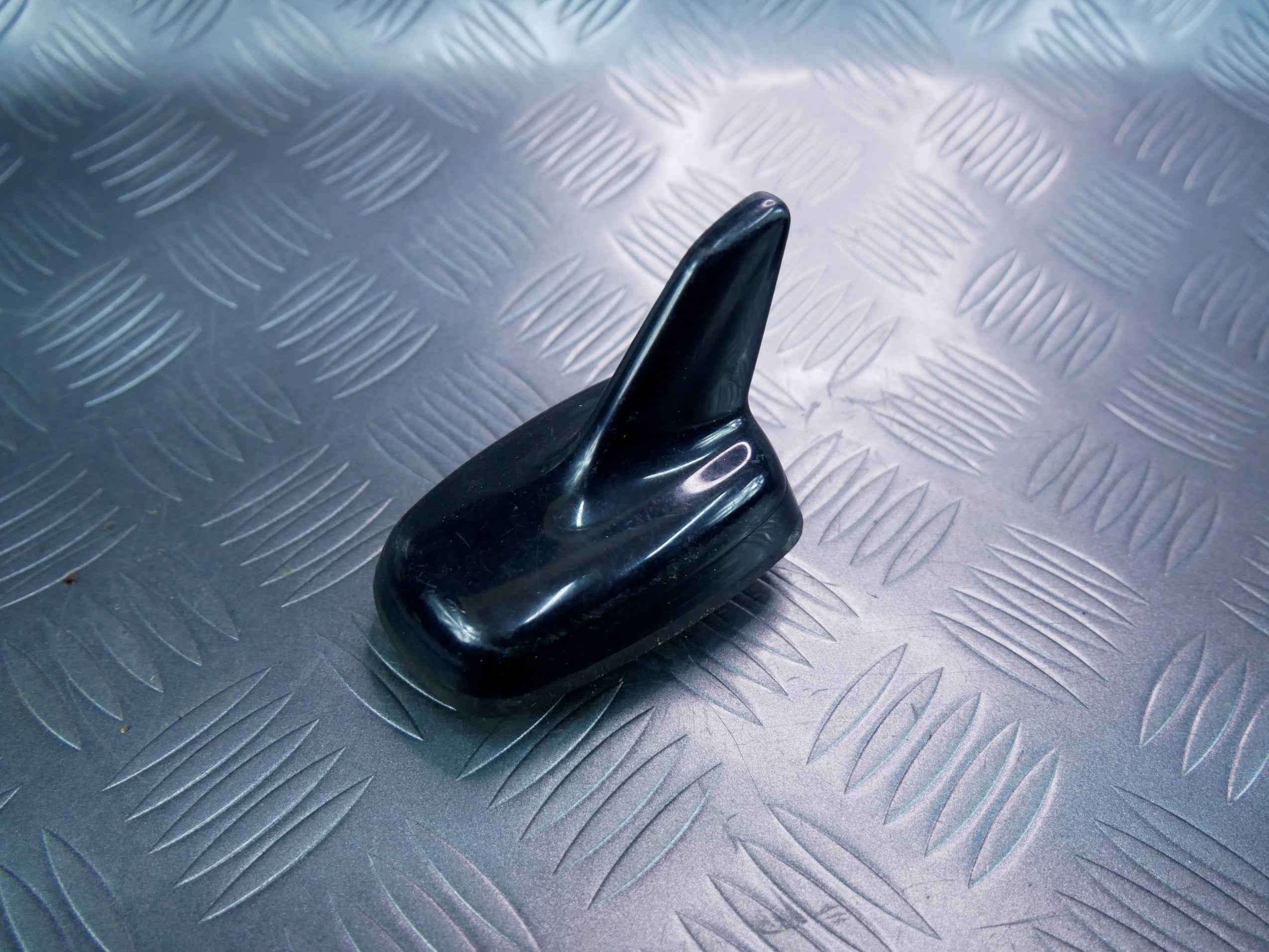 Antena dachowa GPS 5Q0035507N SKODA SUPERB III