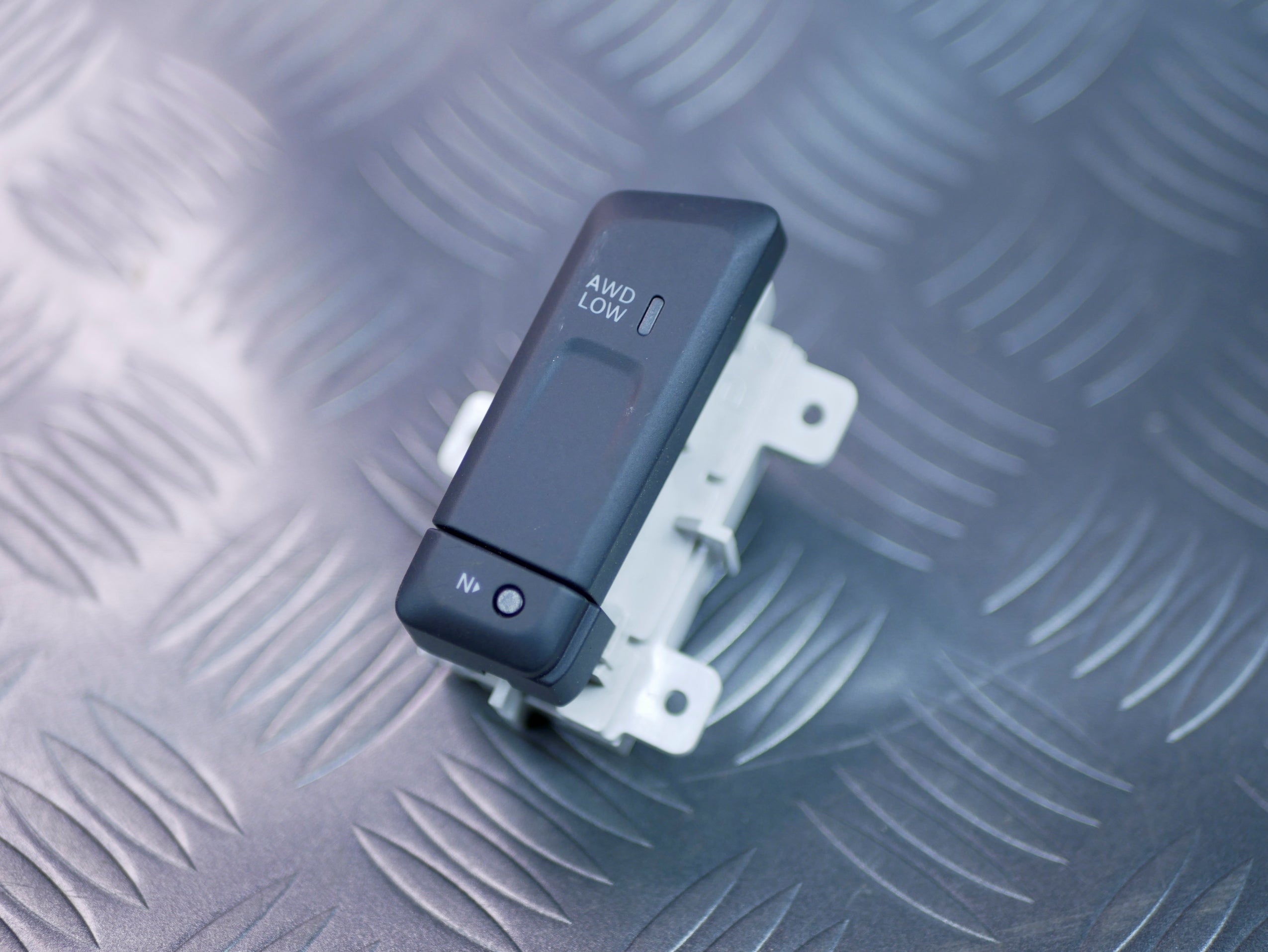 Przycisk guzik AWD LOW 68459413AB DODGE DURANGO 2021-