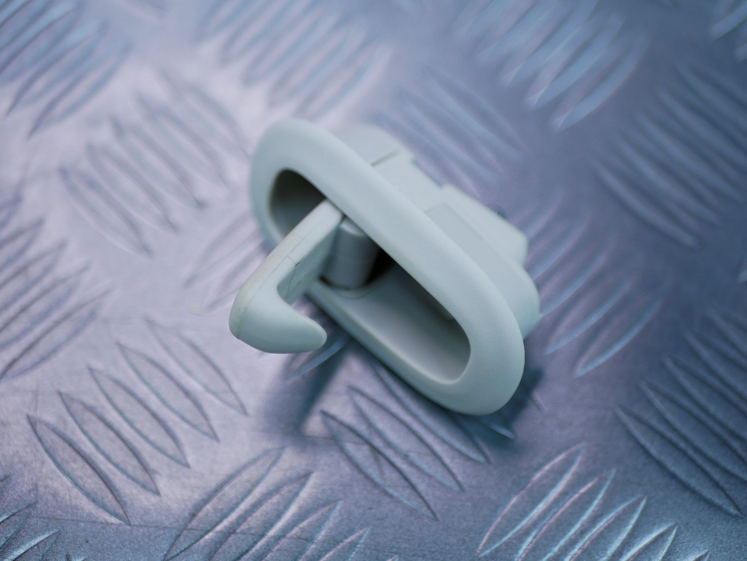 Zaczep wieszak 5SA96TRMAA DODGE DURANGO 2021-