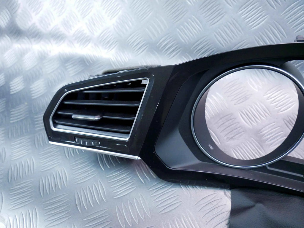 Ramka licznika kratka nawiewu środkowa 5NB857189 VW TIGUAN II 5NA