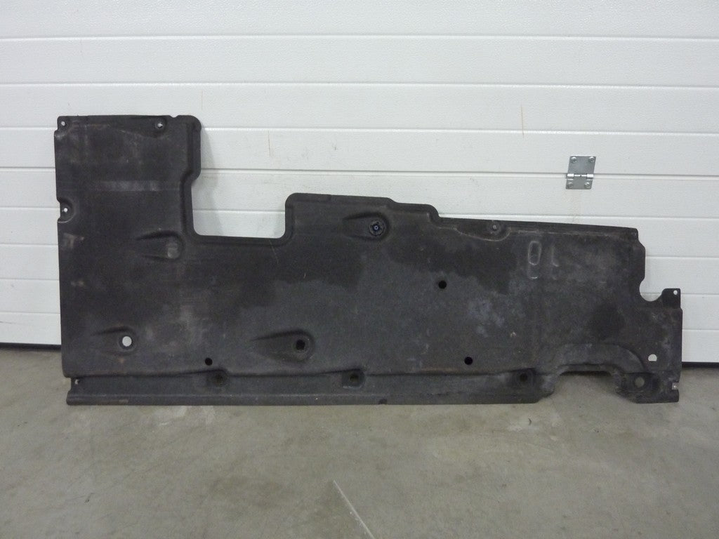 Osłona podwozia lewa 4N0825207F AUDI A8 D5