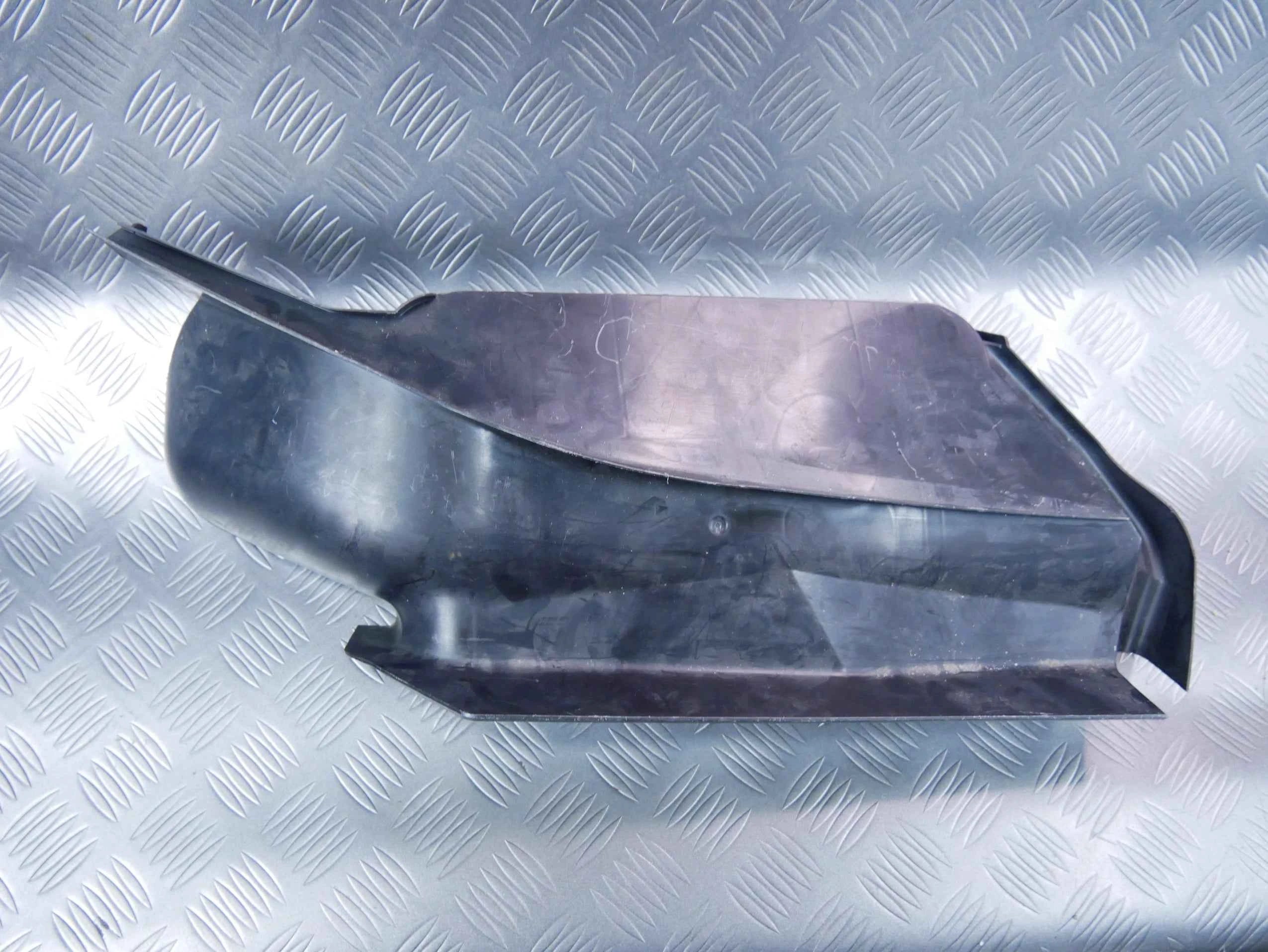 Osłona rynna podszybia 5TB815159 VW TIGUAN II 5NA