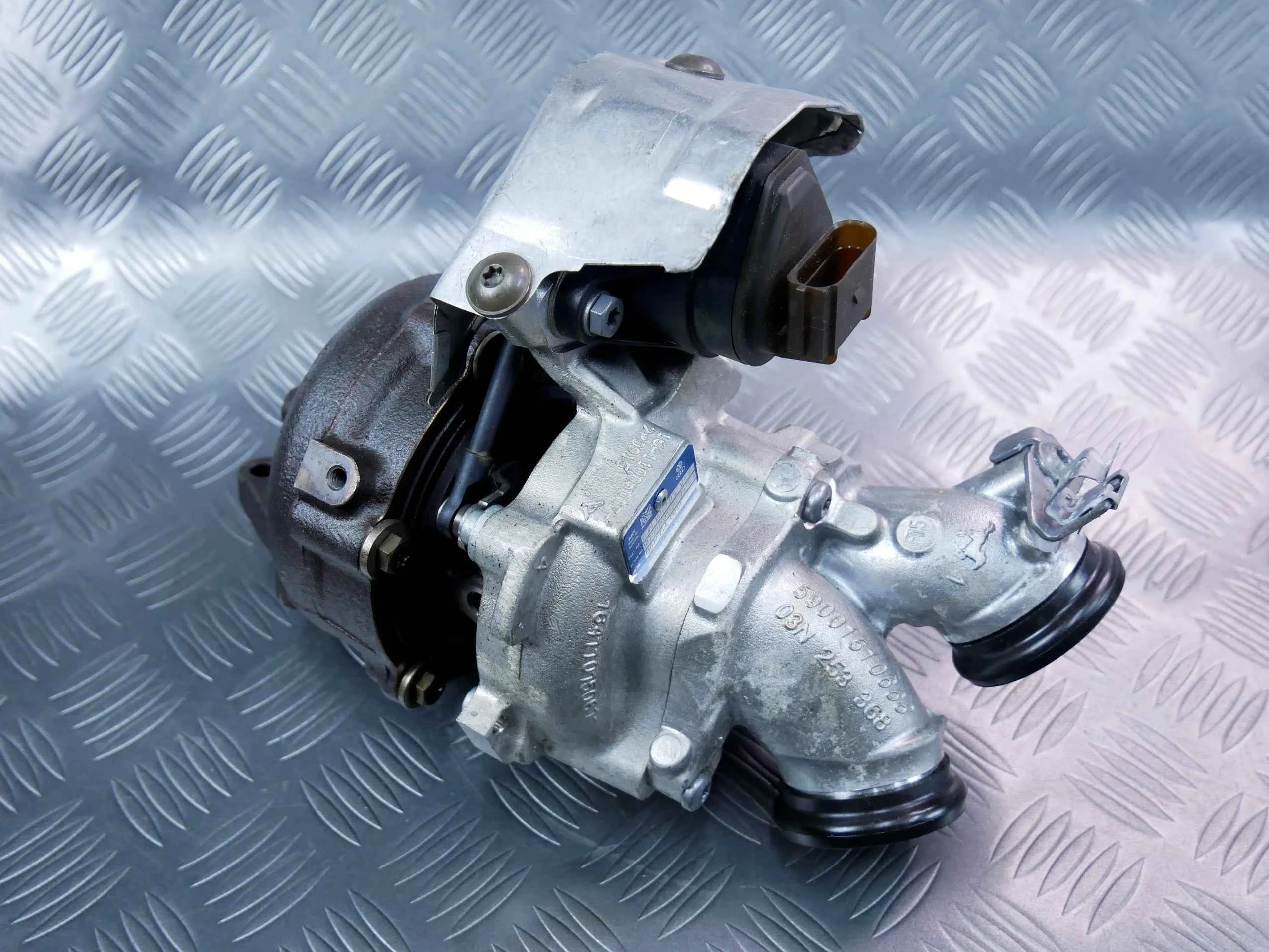 Turbosprężarka 03N145401F VW TIGUAN II 2.0 TDI 240KM