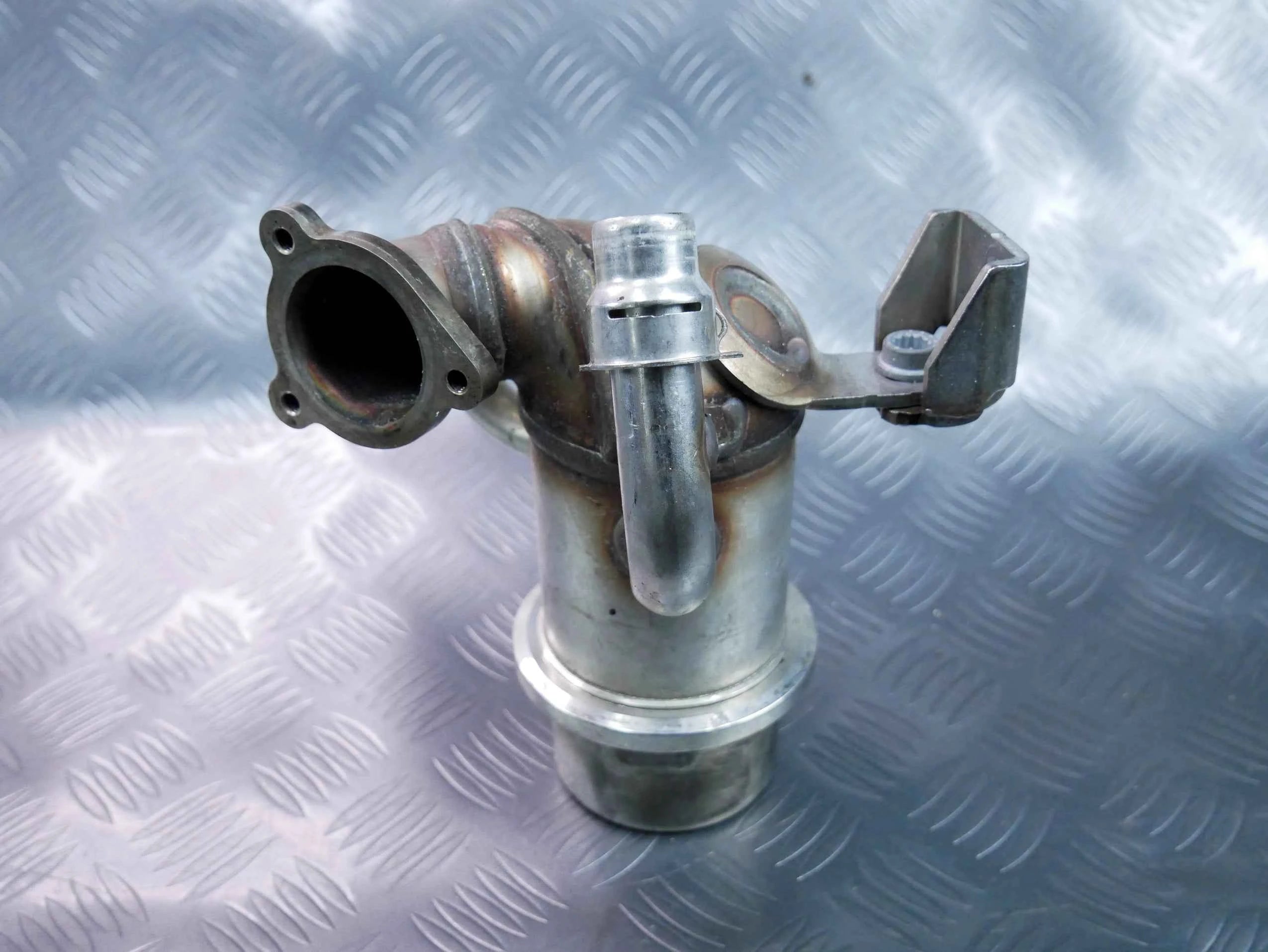 Chłodnica spalin EGR 04L131512E VW TIGUAN II 5NA 2.0 TDI