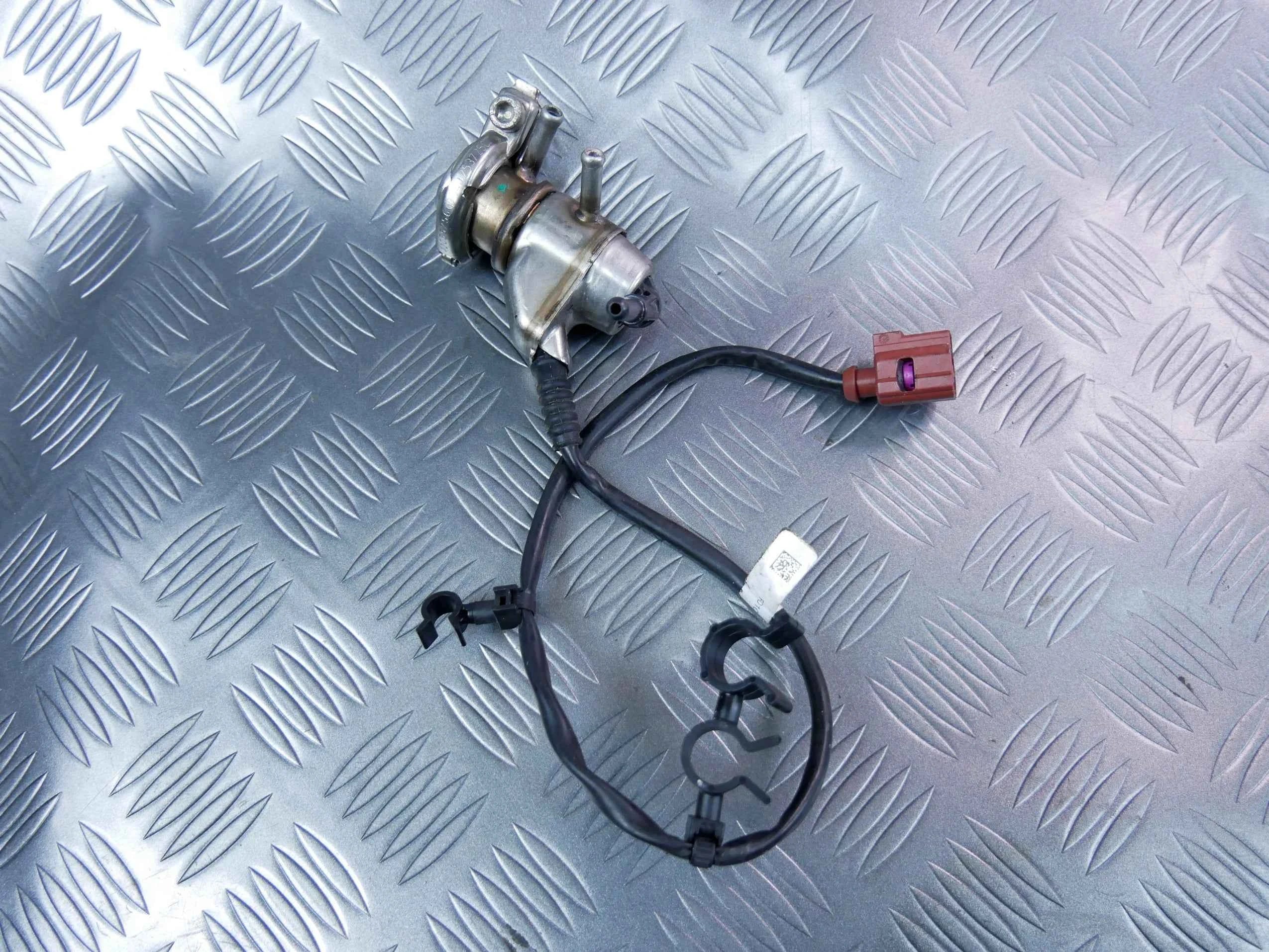 Wtrysk wtryskiwacz ADBLUE 03N131113C VW TIGUAN II 5NA 2.0 TDI