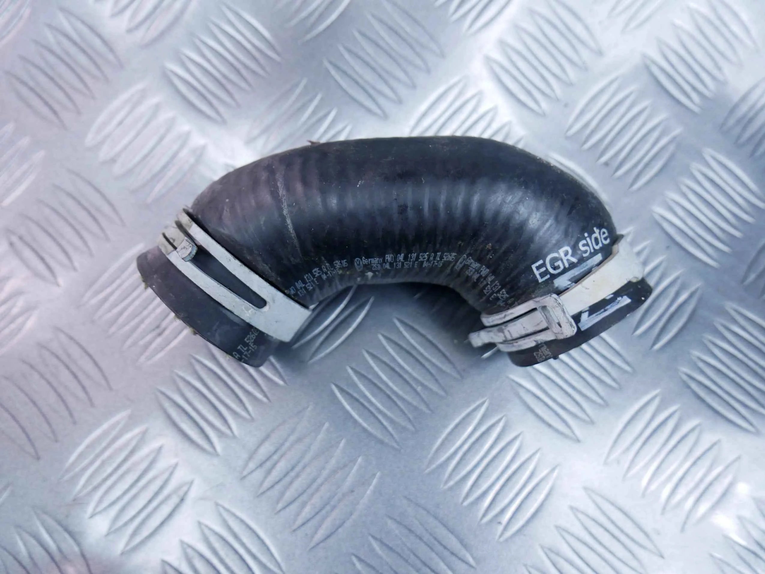 Rura wąż EGR 04L131525A VW TIGUAN II 2.0 TDI