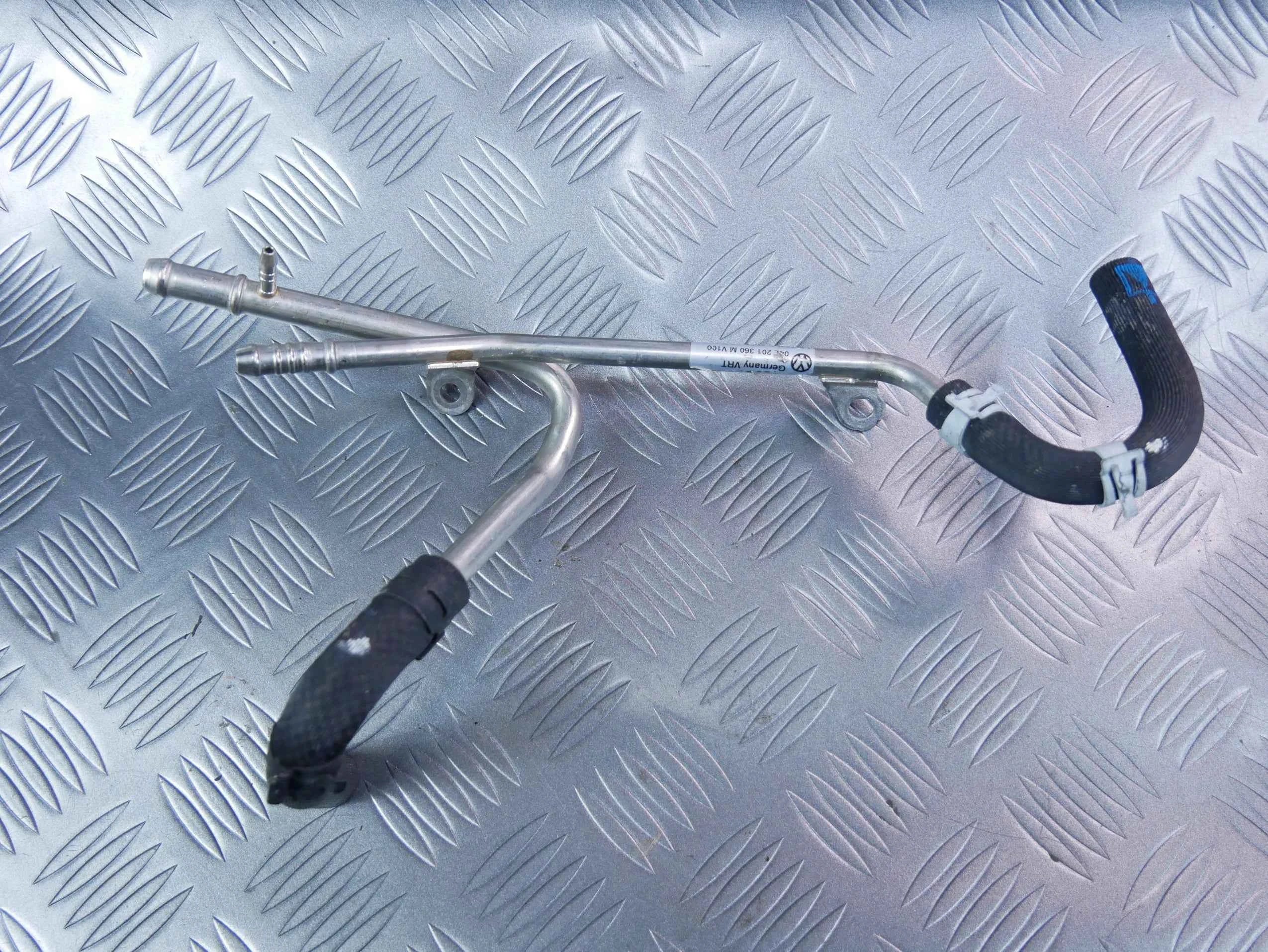 Rurka przewód paliwa 04L201360M VW TIGUAN II 2.0 TDI