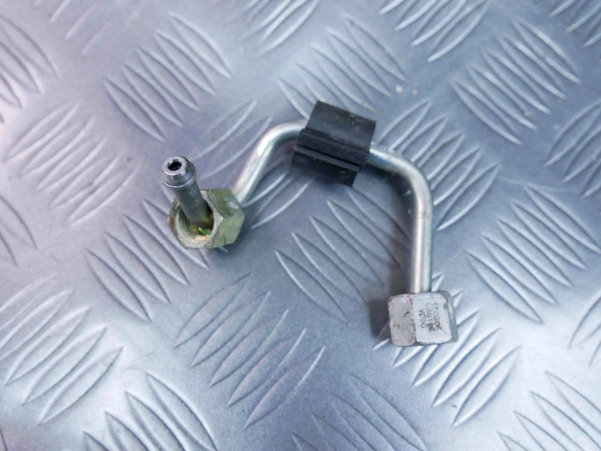 Rurka wtryskowa 03L130301BE VW TIGUAN II 2.0 TDI