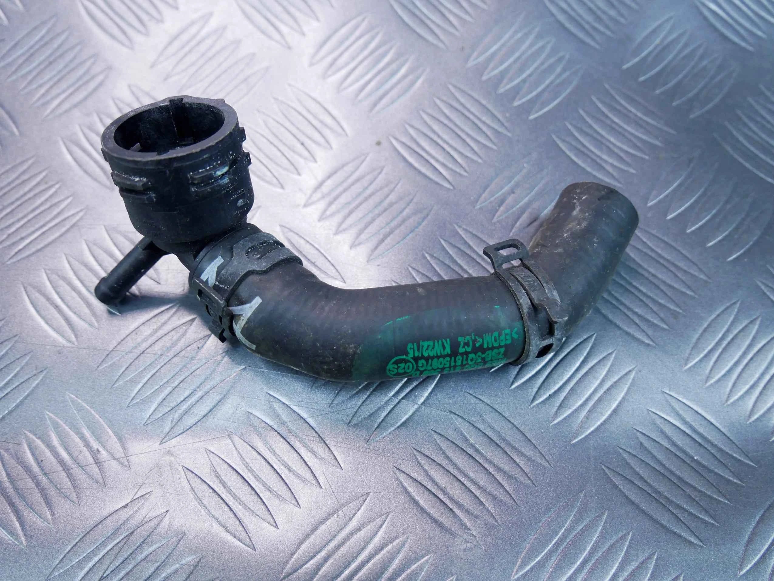 Rura przewód wody 5Q0815369D VW TIGUAN II 2.0 TDI