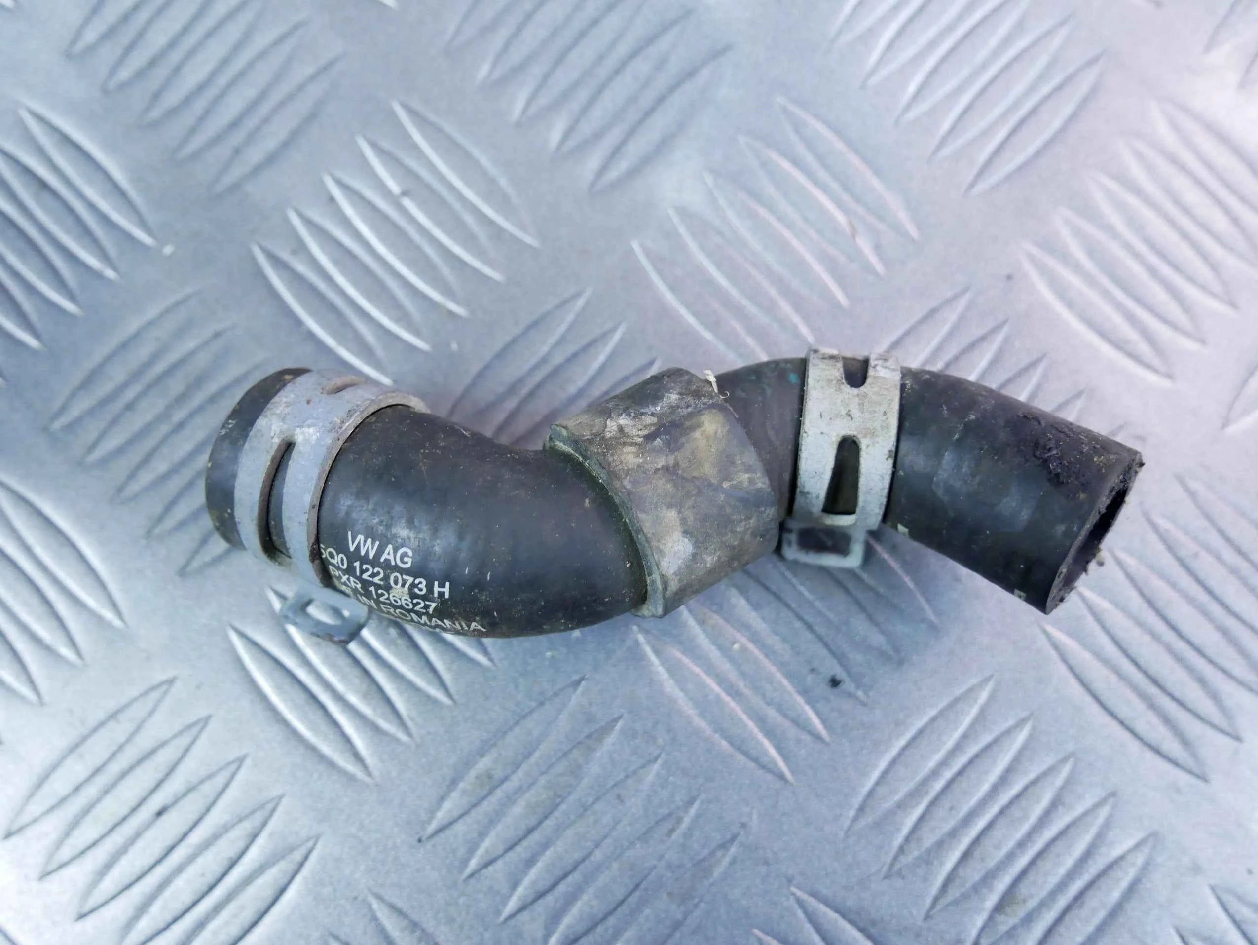 Rura przewód wody 5Q0122073H VW TIGUAN II 2.0 TDI