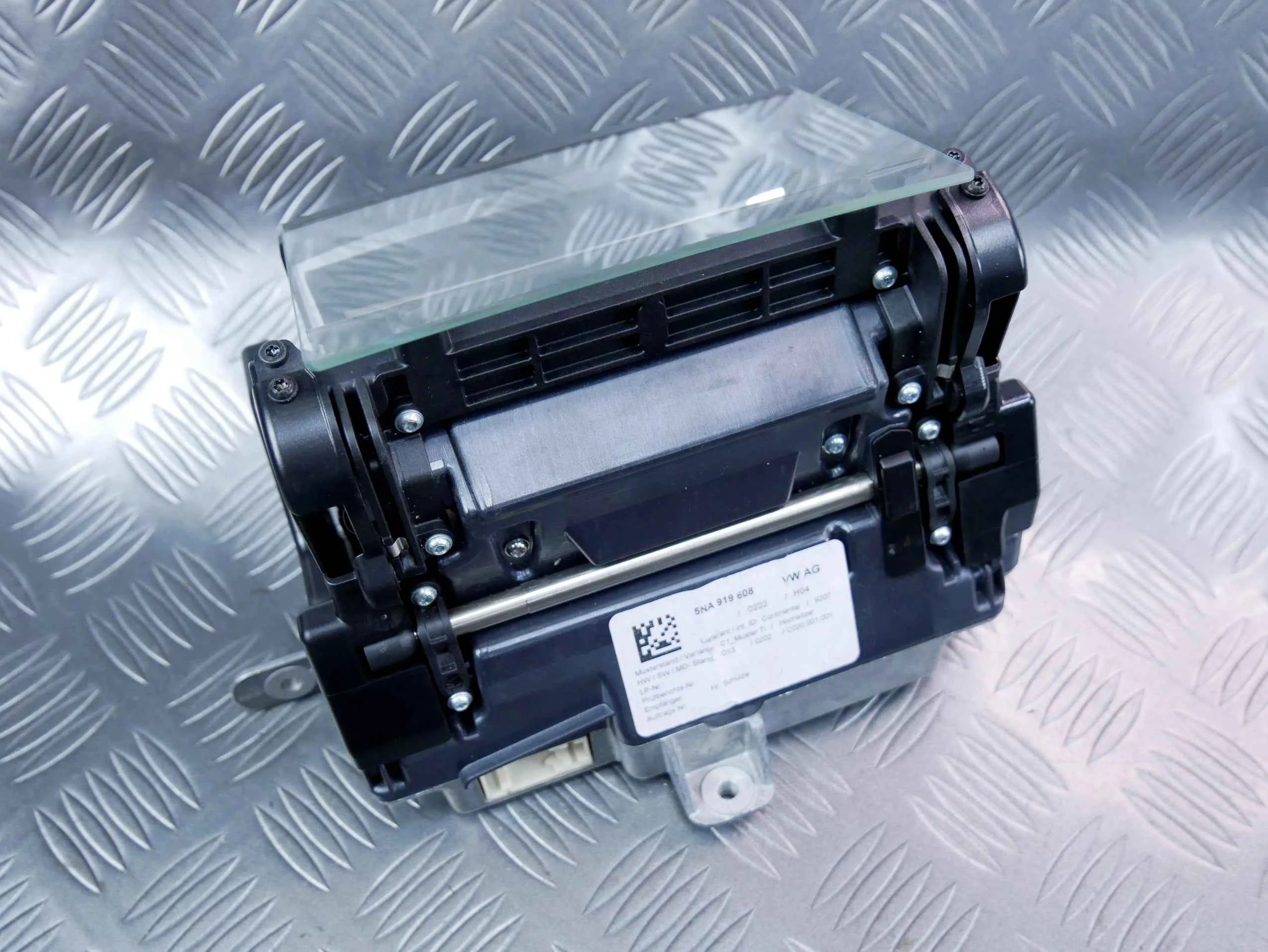 Wyświetlacz projektor HEAD UP 5NA919608 VW TIGUAN II