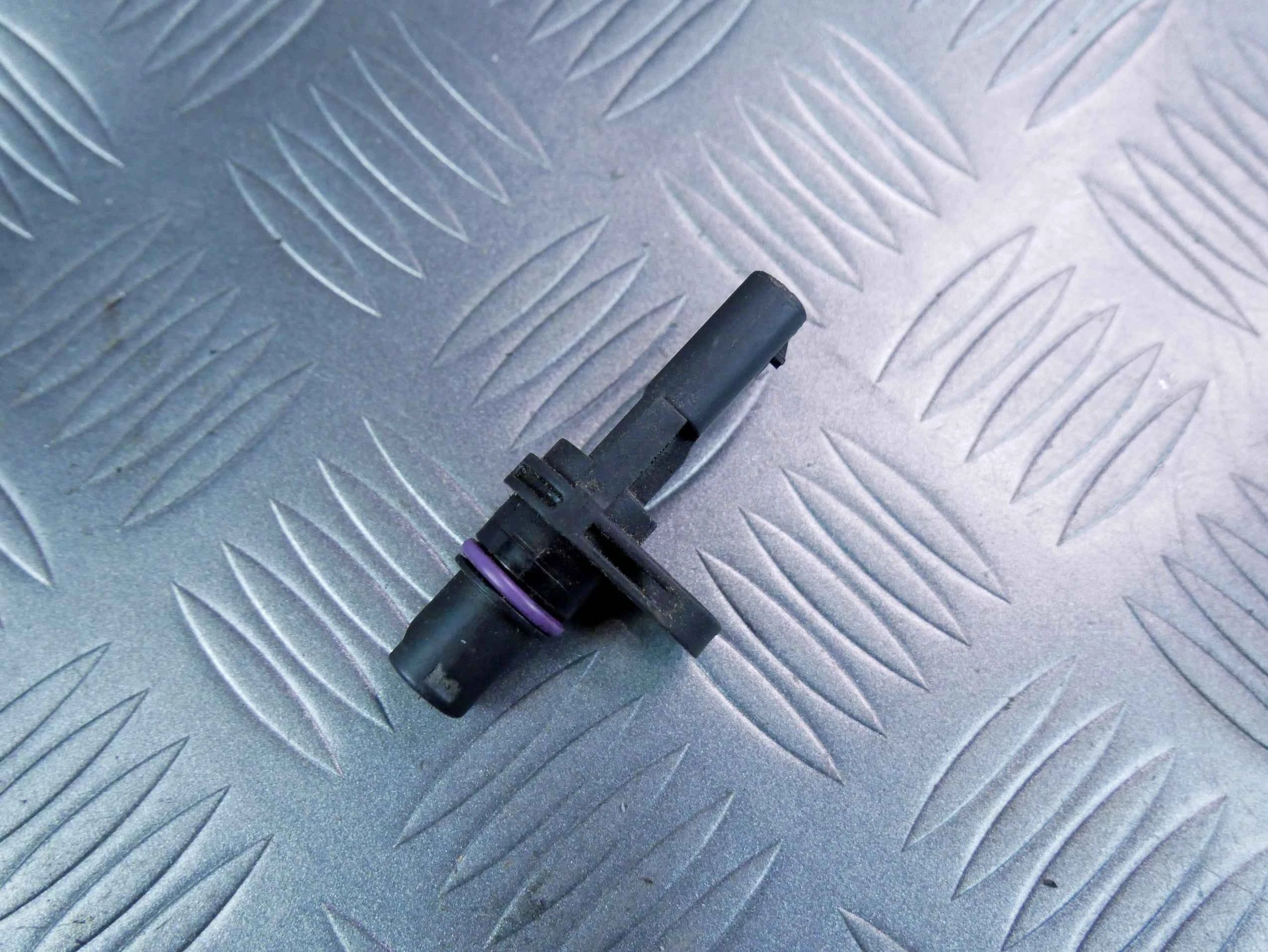 Czujnik wałka rozrządu 04L907601 VW TIGUAN II 5NA 2.0 TDI