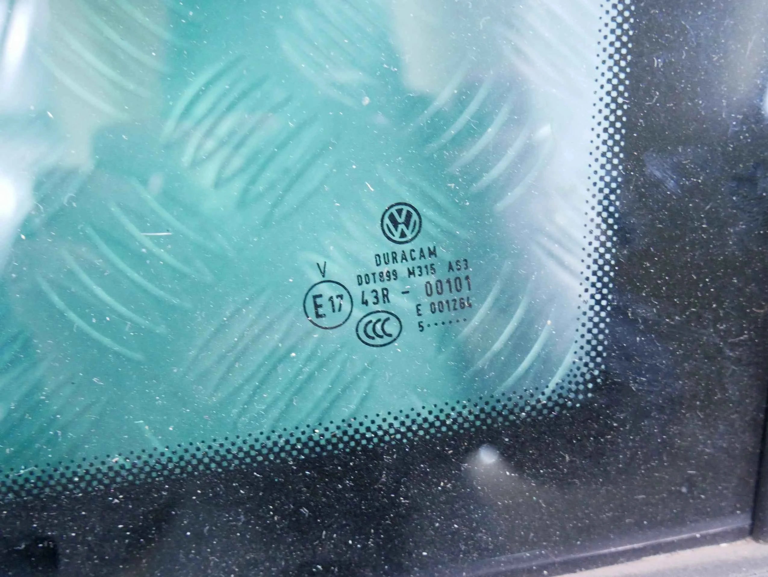 Szyba karoseryjna tył prawa chrom AS3 VW TIGUAN II 5NA 2015