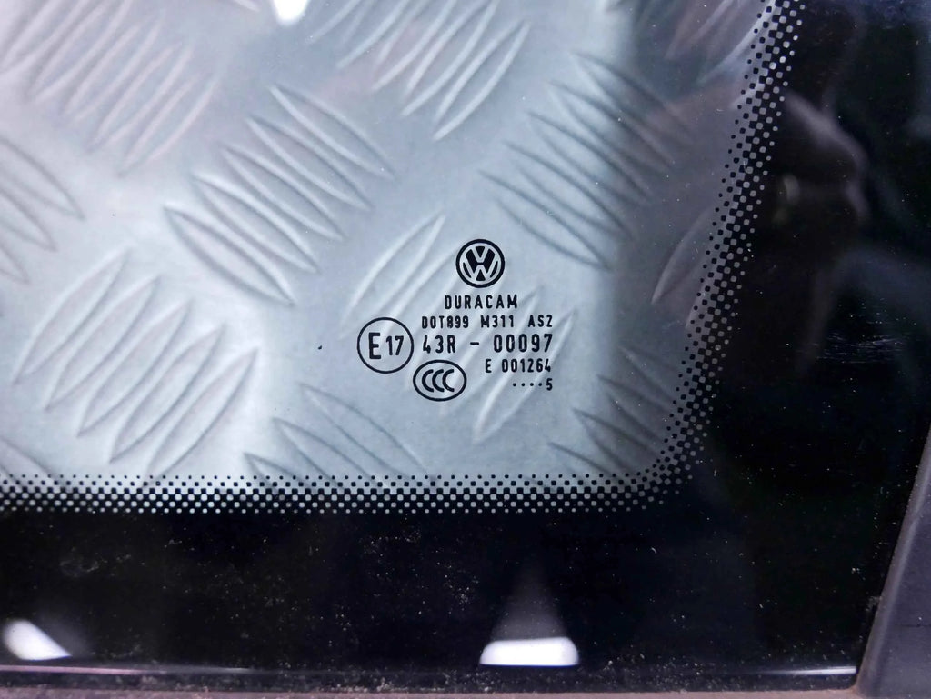 Szyba karoseryjna tył prawa chrom AS2 VW TIGUAN II 5NA 2015