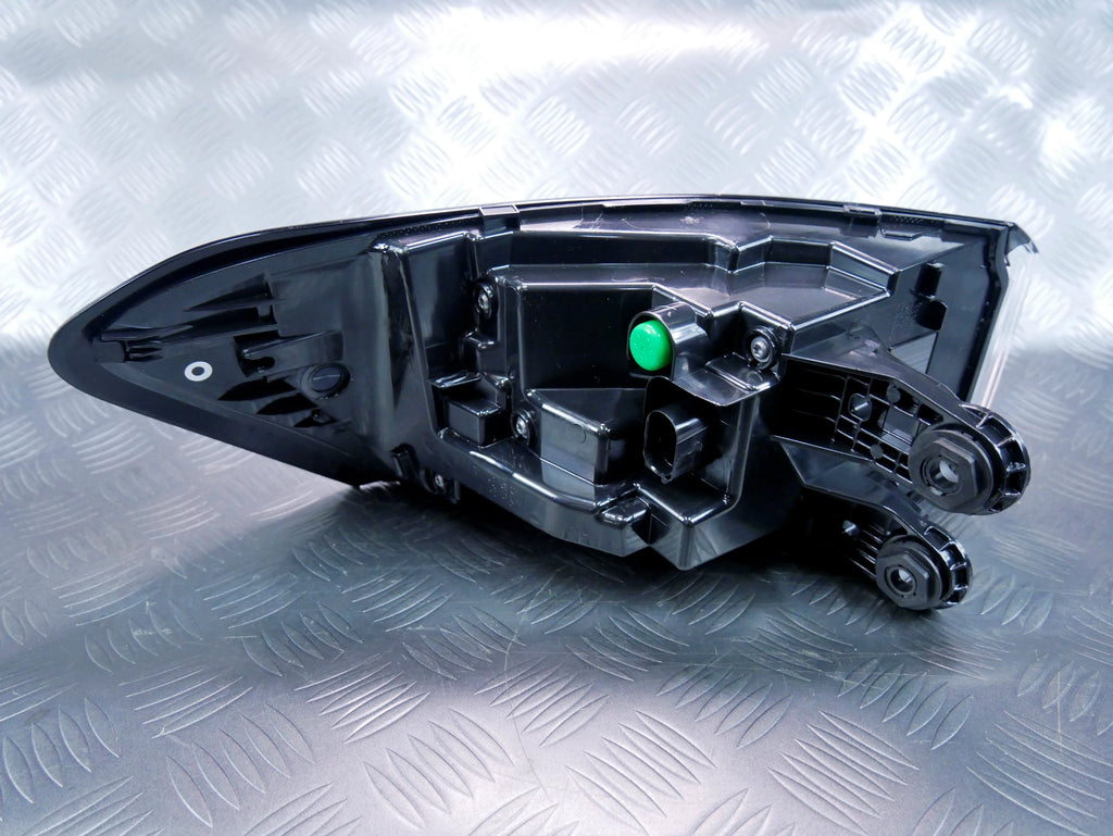 Lampa tył tylna prawa LED IQ LIGHT NOWA OEM 14B945208A VW ID.7 ID7