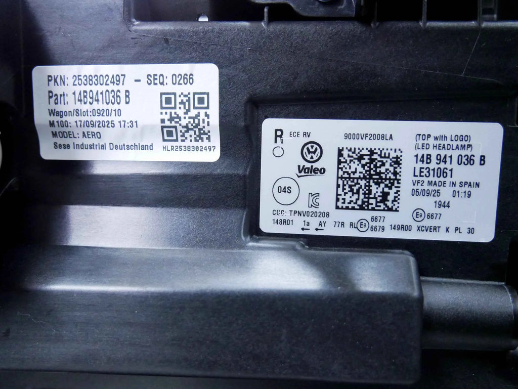 Lampa przód prawa FULL LED IQ LIGHT NOWA OEM 14B941036B VW ID.7 ID7