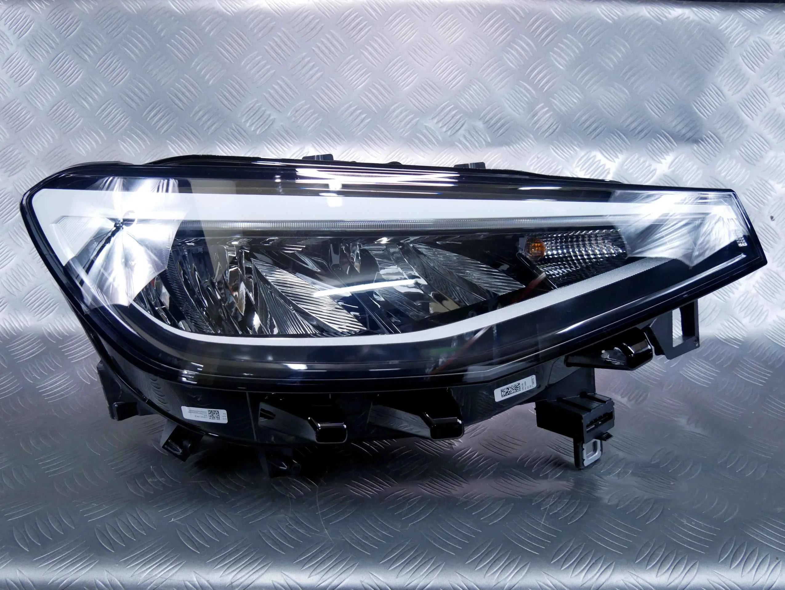 Lampa przód prawa FULL LED NOWA OEM 11B941006B VW ID.4 ID.5 ID4 ID5