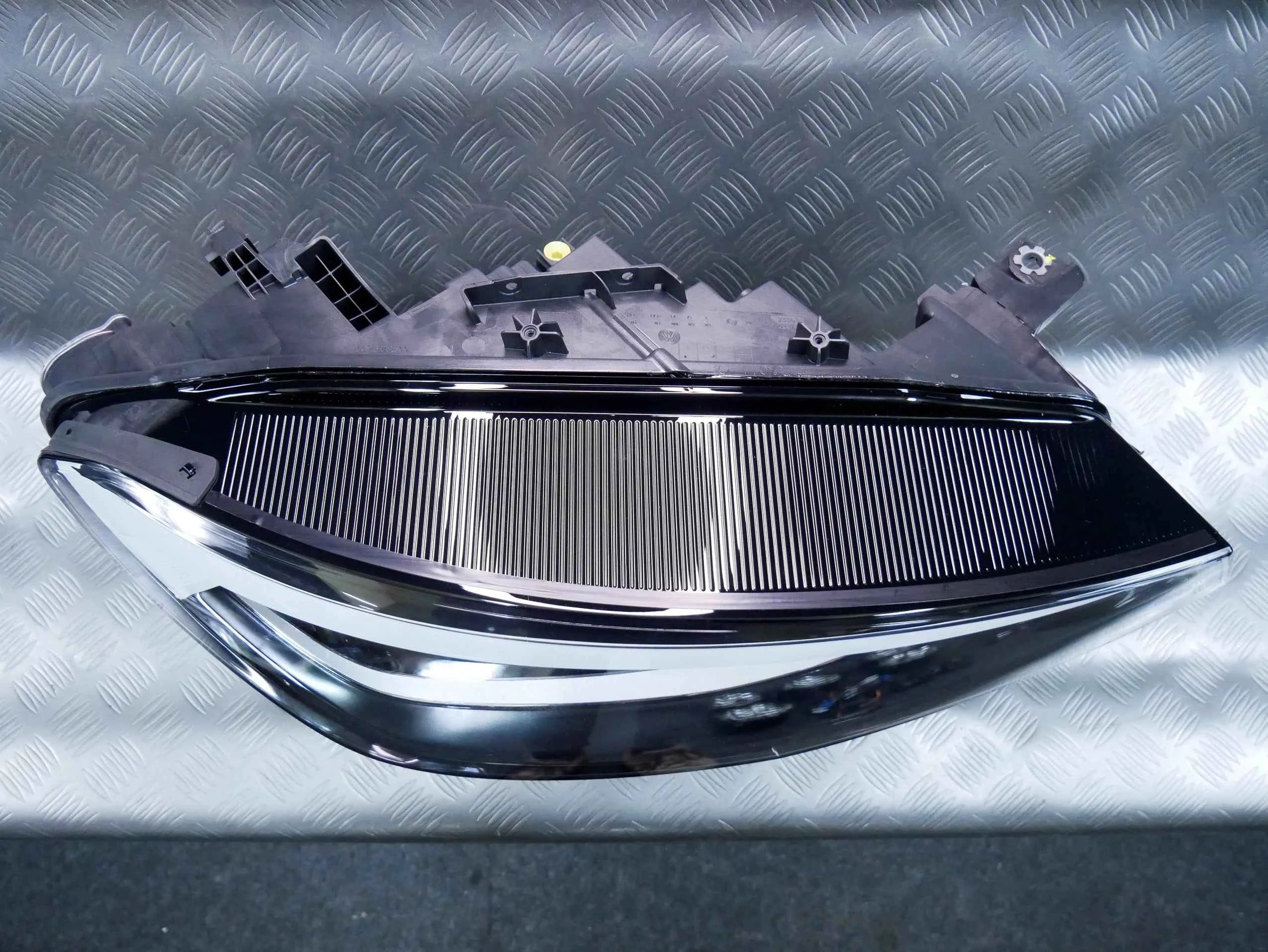 Lampa przód prawa FULL LED NOWA OEM 11B941006B VW ID.4 ID.5 ID4 ID5