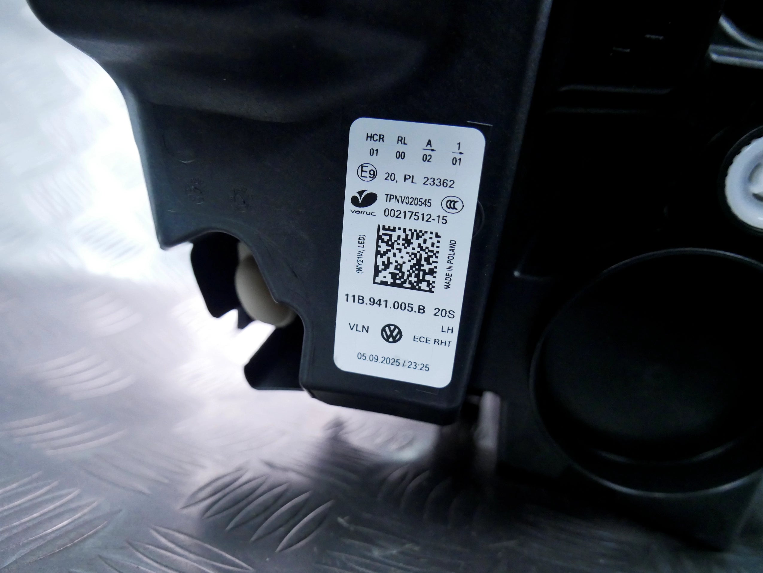 Lampa przód lewa FULL LED NOWA OEM 11B941005B VW ID.4 ID.5 ID4 ID5