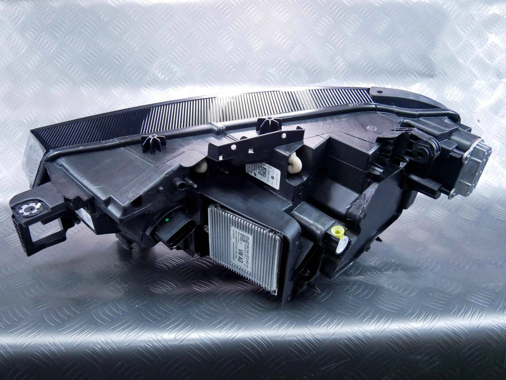 Lampa przód prawa MATRIX NOWA OEM 11B941036M VW ID.4 ID.5 ID4 ID5