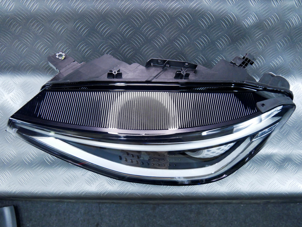 Lampa przód lewa MATRIX NOWA OEM 11B941035M VW ID.4 ID.5 ID4 ID5