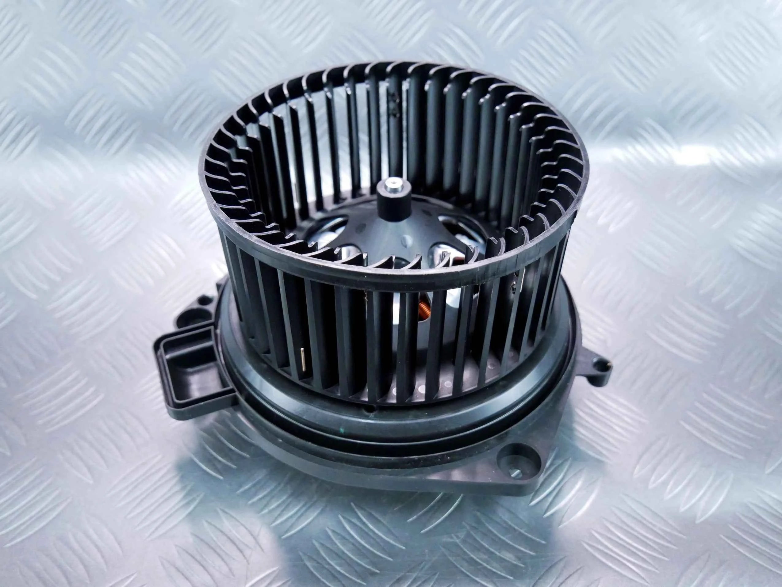 Wentylator dmuchawa nagrzewnicy NOWY OEM 1EA820021B VW ID.3 ID.4 ID.5 ID.7