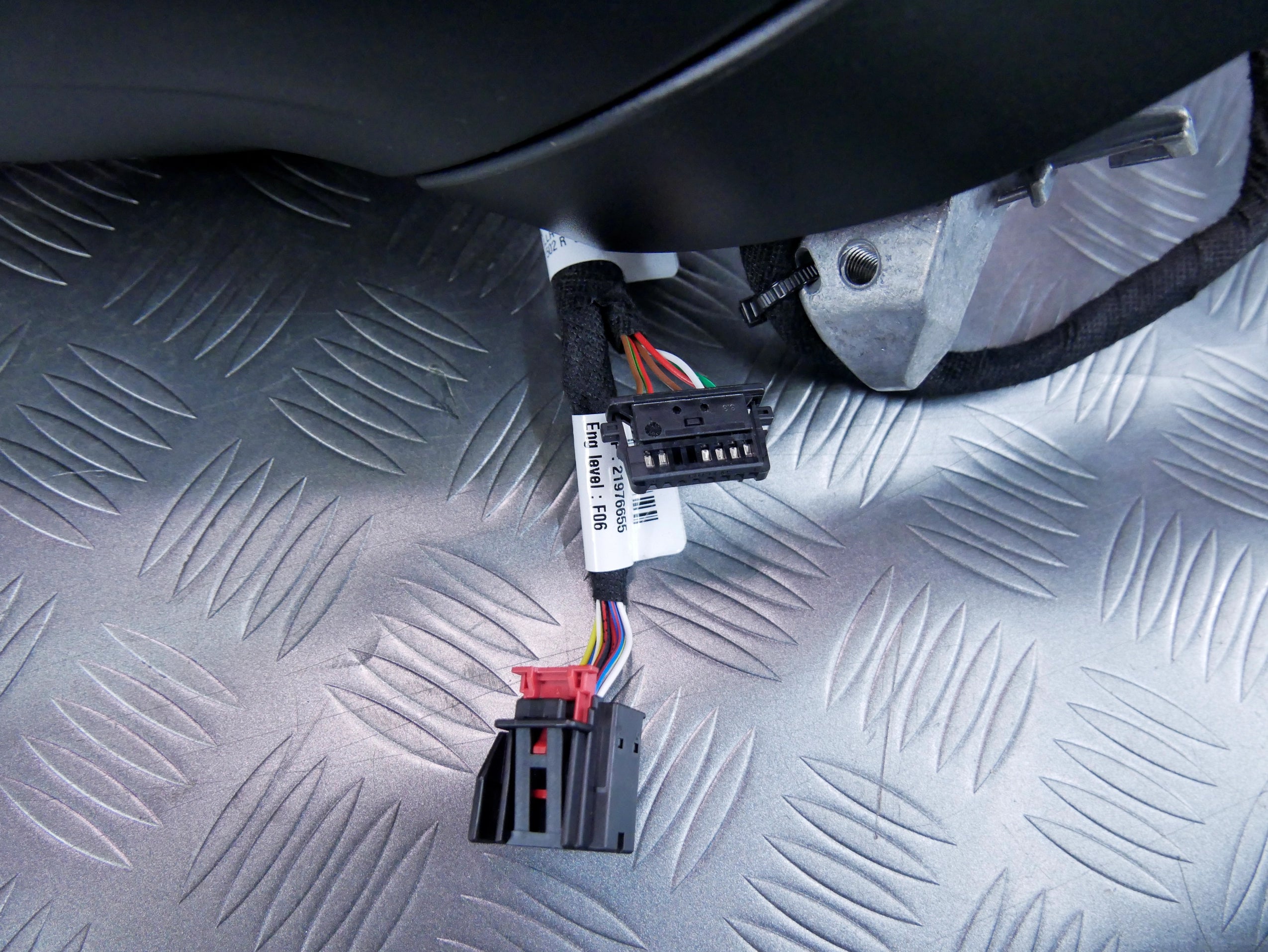 Lusterko prawe kompletne asystent kamera LC9X 13+6 14A857502R VW ID.7 ID7