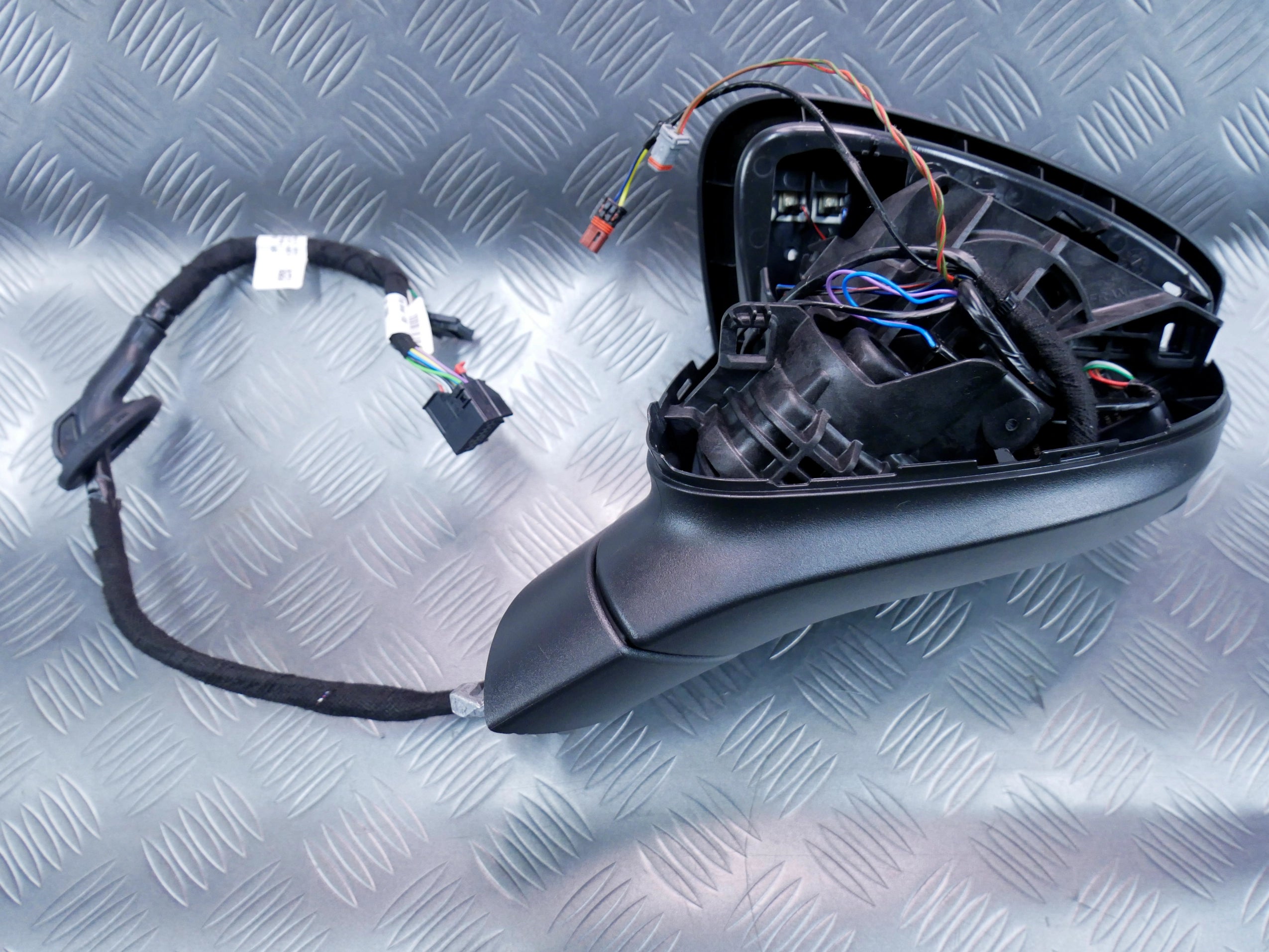 Lusterko lewe asystent kamera LC9X 14A857501S VW ID.7 ID7