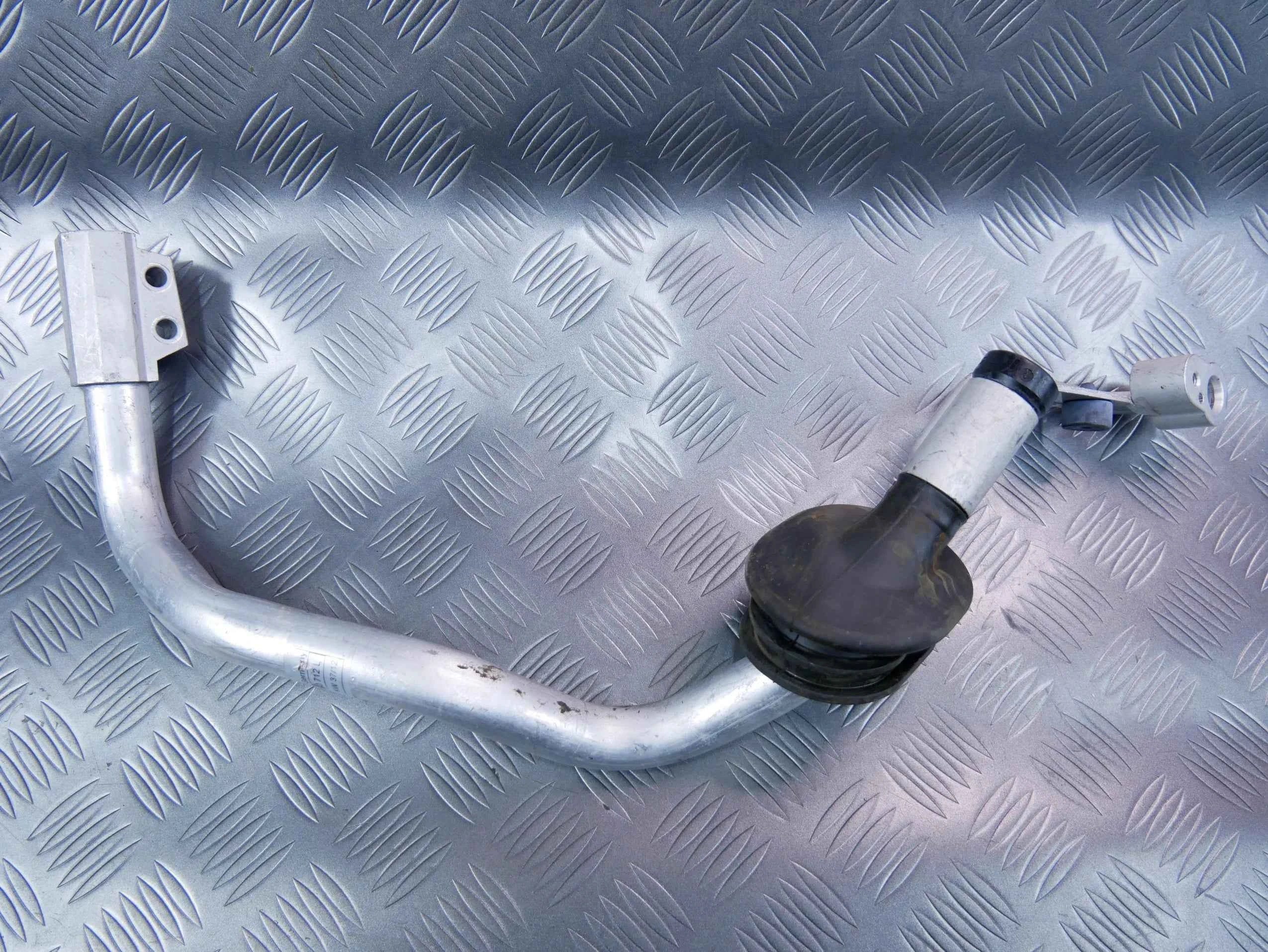 Rurka przewód klimatyzacji 8K1260712L AUDI RS5 B8