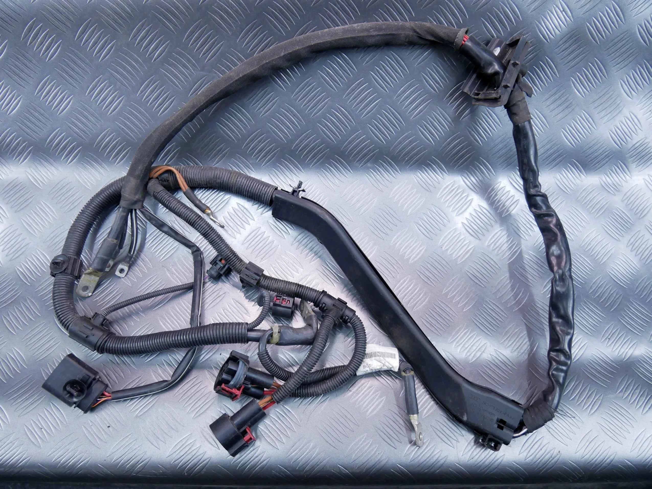 Wiązka alternatora rozrusznika 8T1971228 AUDI RS5 B8 4.2 FSI