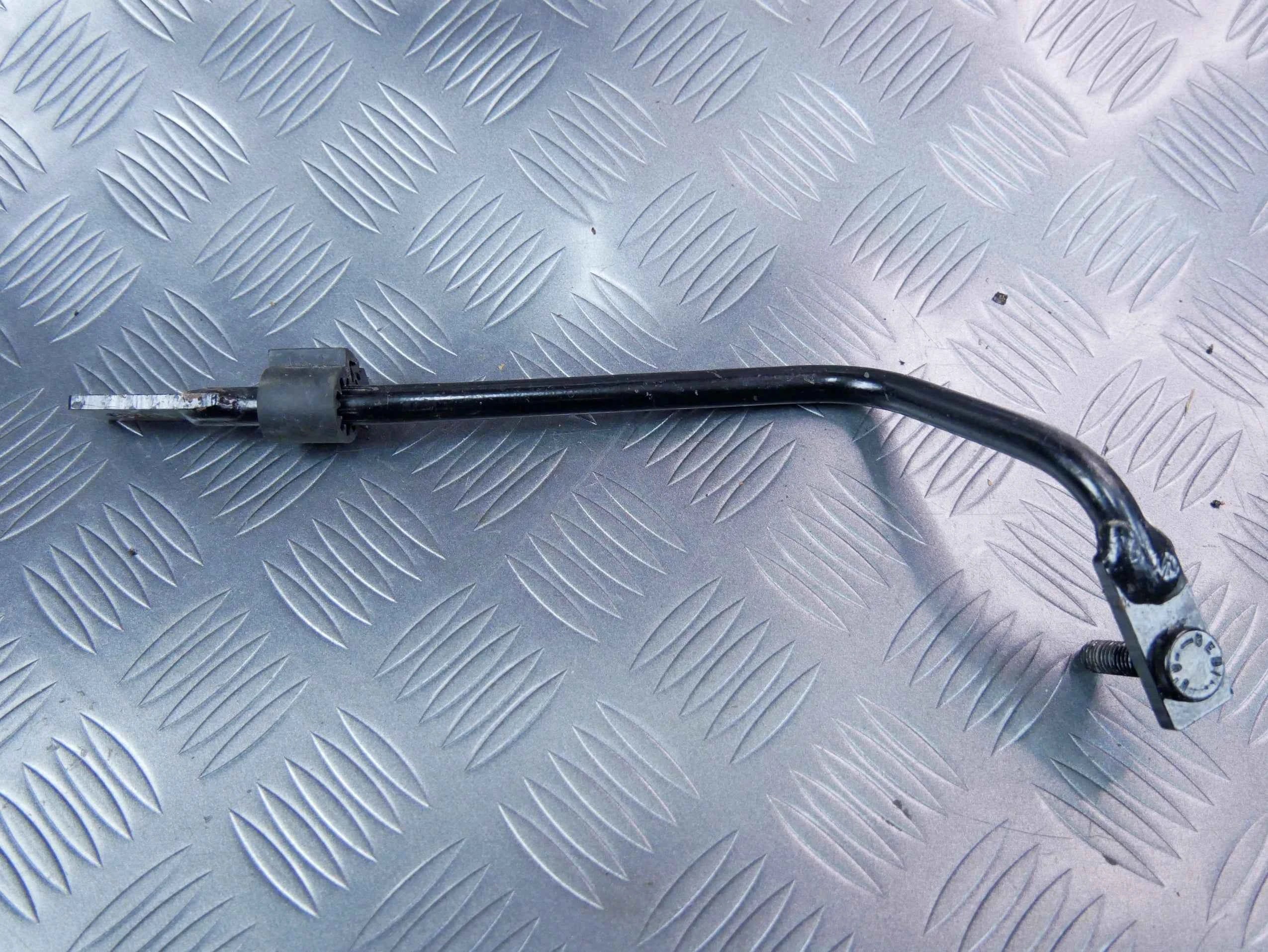 Mocowanie chłodnicy lewe 8K0805527C AUDI RS5 8T0