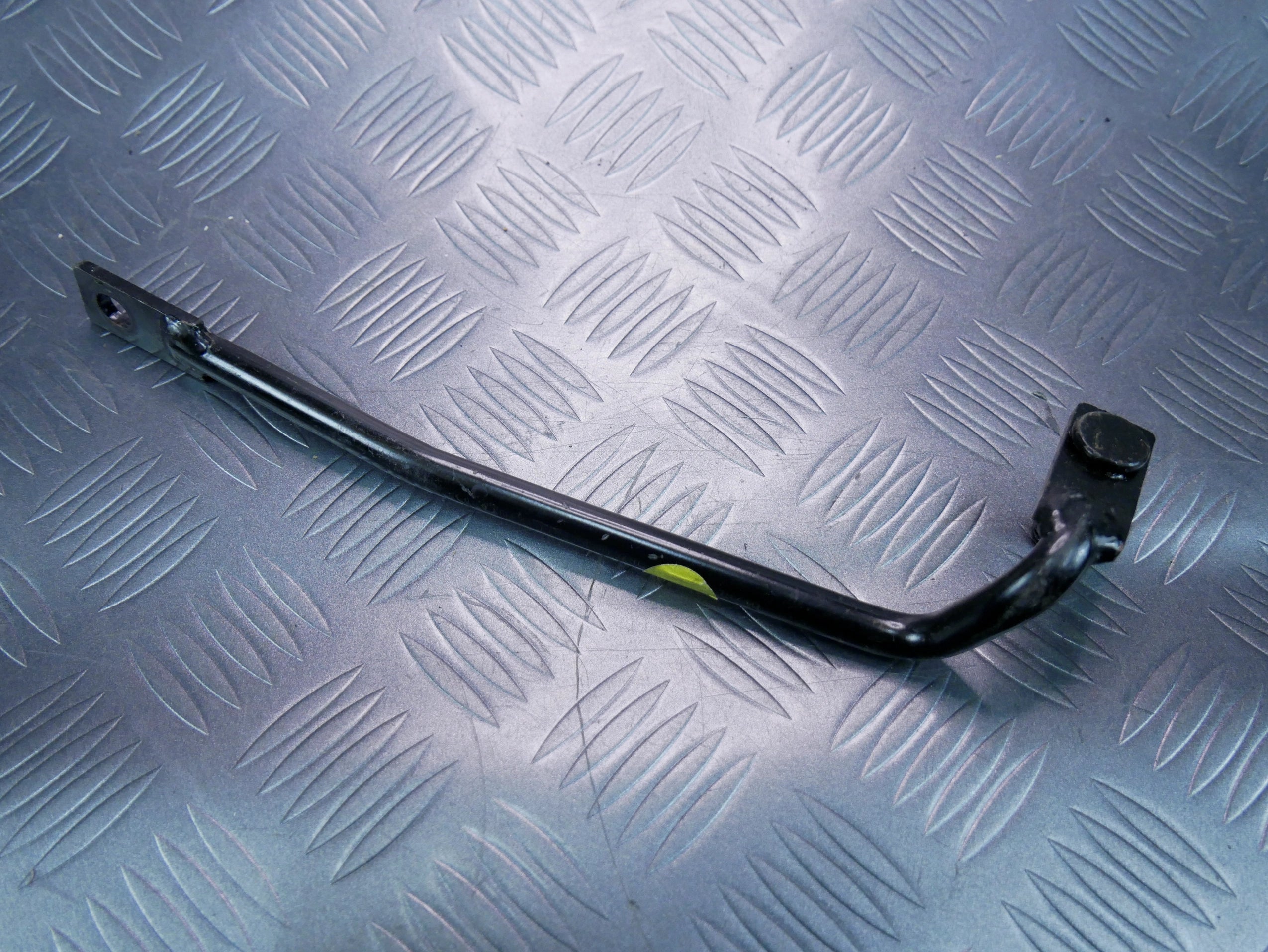 Mocowanie chłodnicy prawe 8K0805528C AUDI RS5 8T0