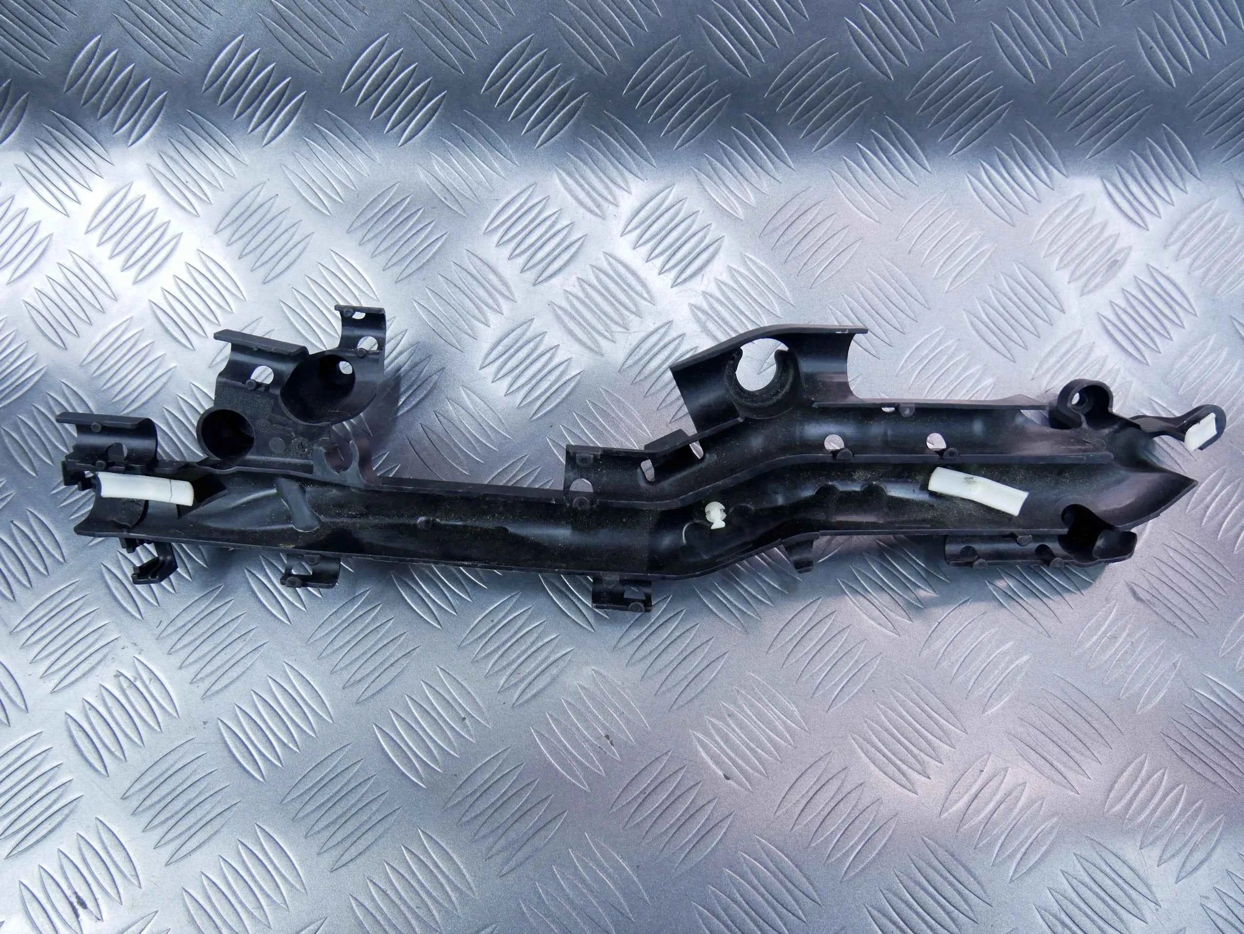 Prowadnica przewodów 059971341E AUDI A5 8T 3.0 TDI