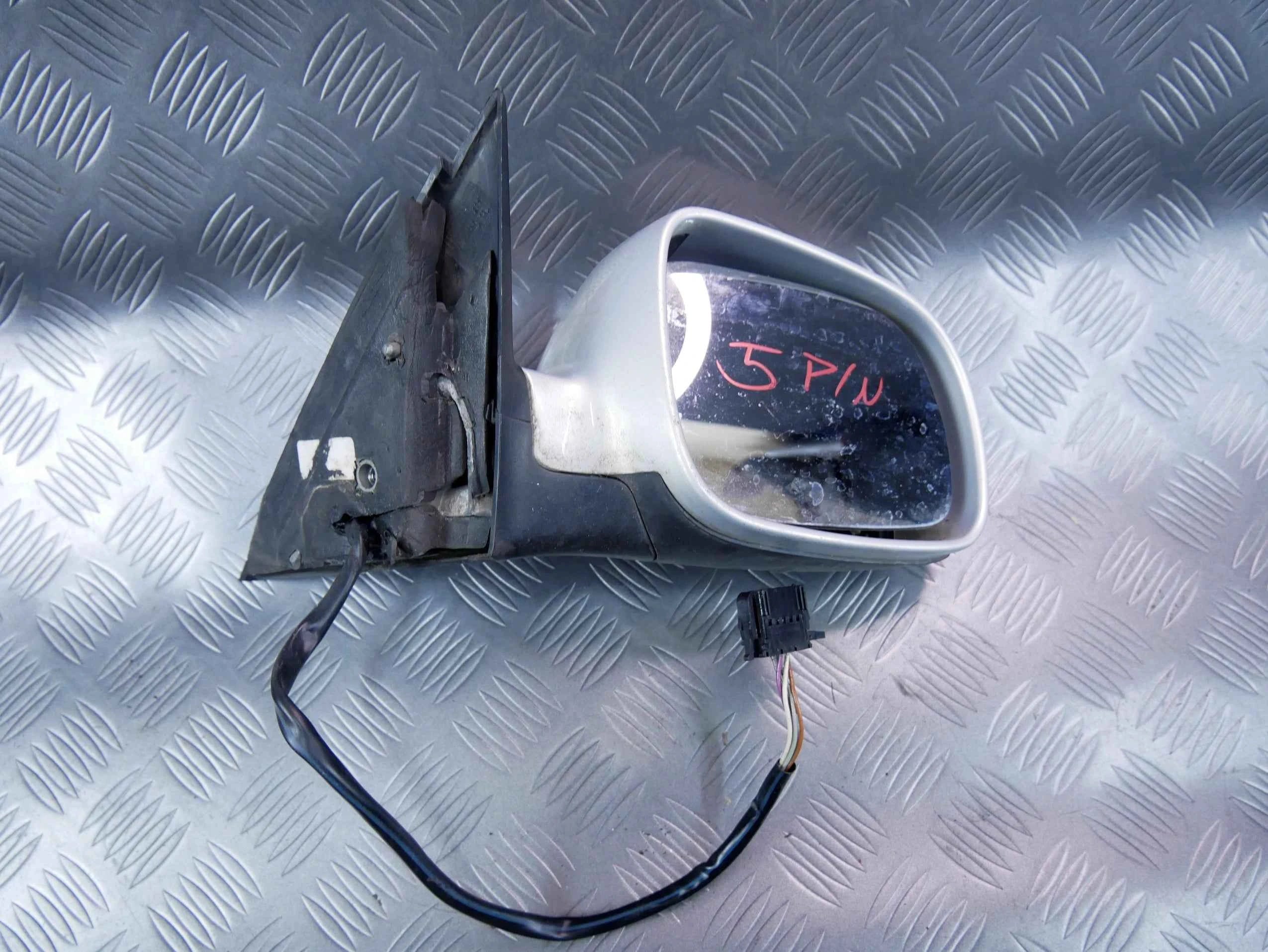 Lusterko prawe kompletne 5 PIN VW GOLF IV LX7W