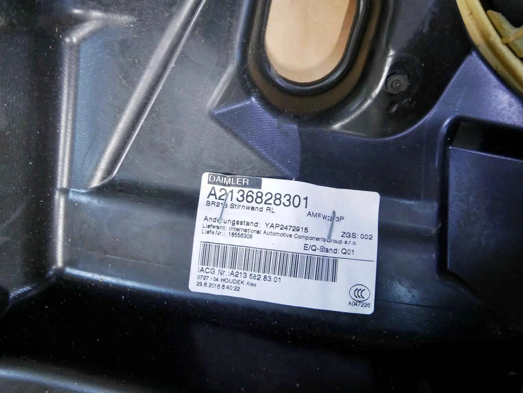 Wygłuszenie ściany grodziowej A2136828301 Mercedes E-klasa W213