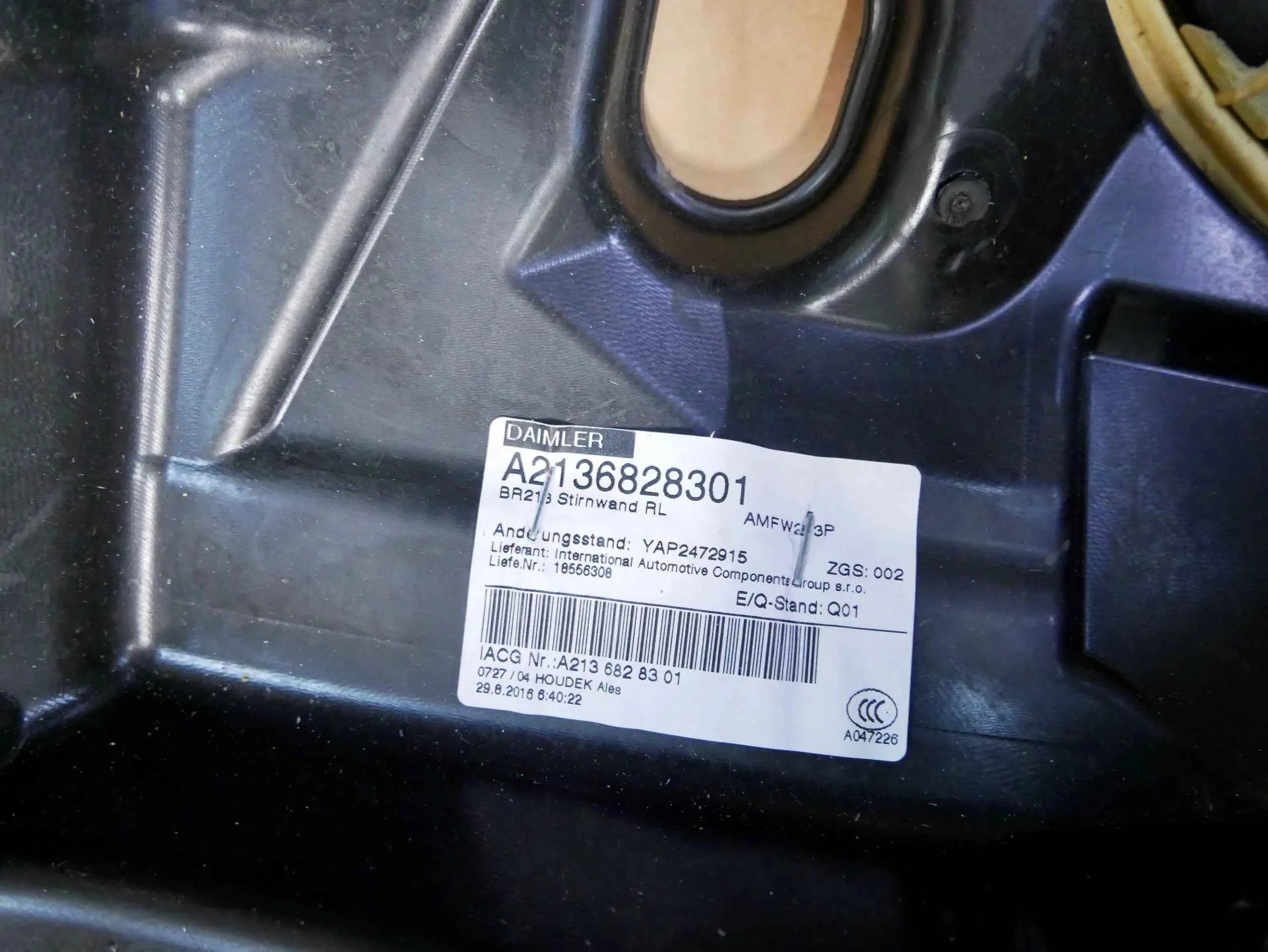 Wygłuszenie ściany grodziowej A2136828301 Mercedes E-klasa W213