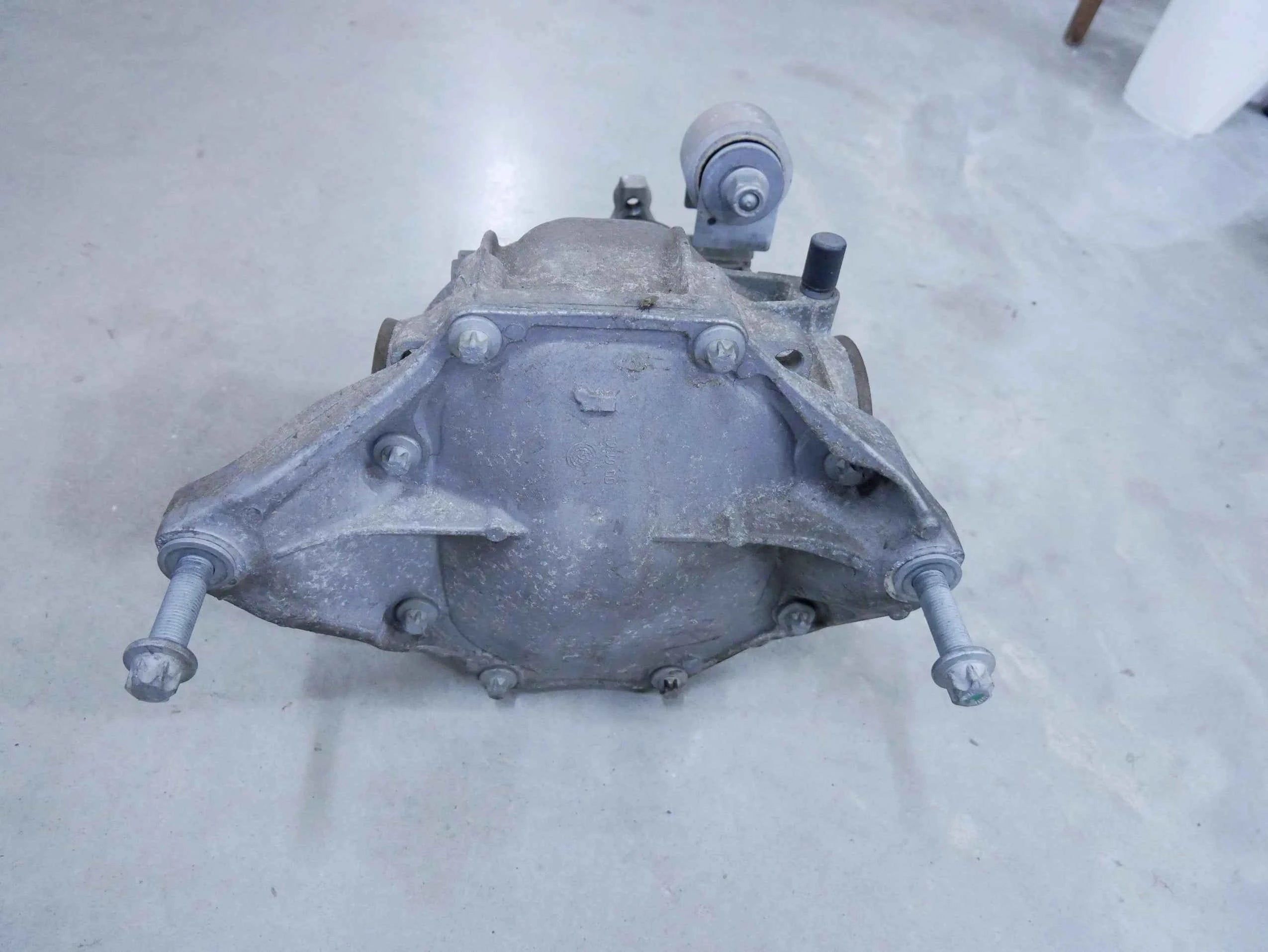 Dyferencjał most dyfer A2133504307 Mercedes E-klasa W213 E220D