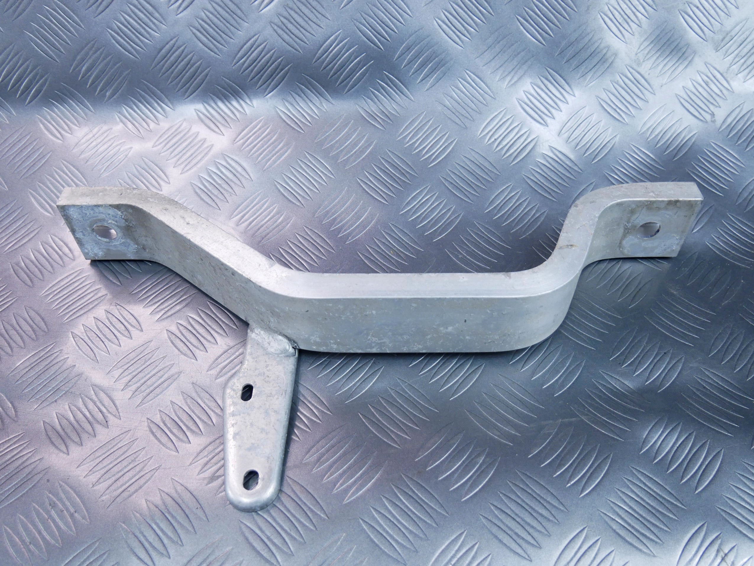 Belka wspornik mocowanie A2056100065 Mercedes E-klasa W213