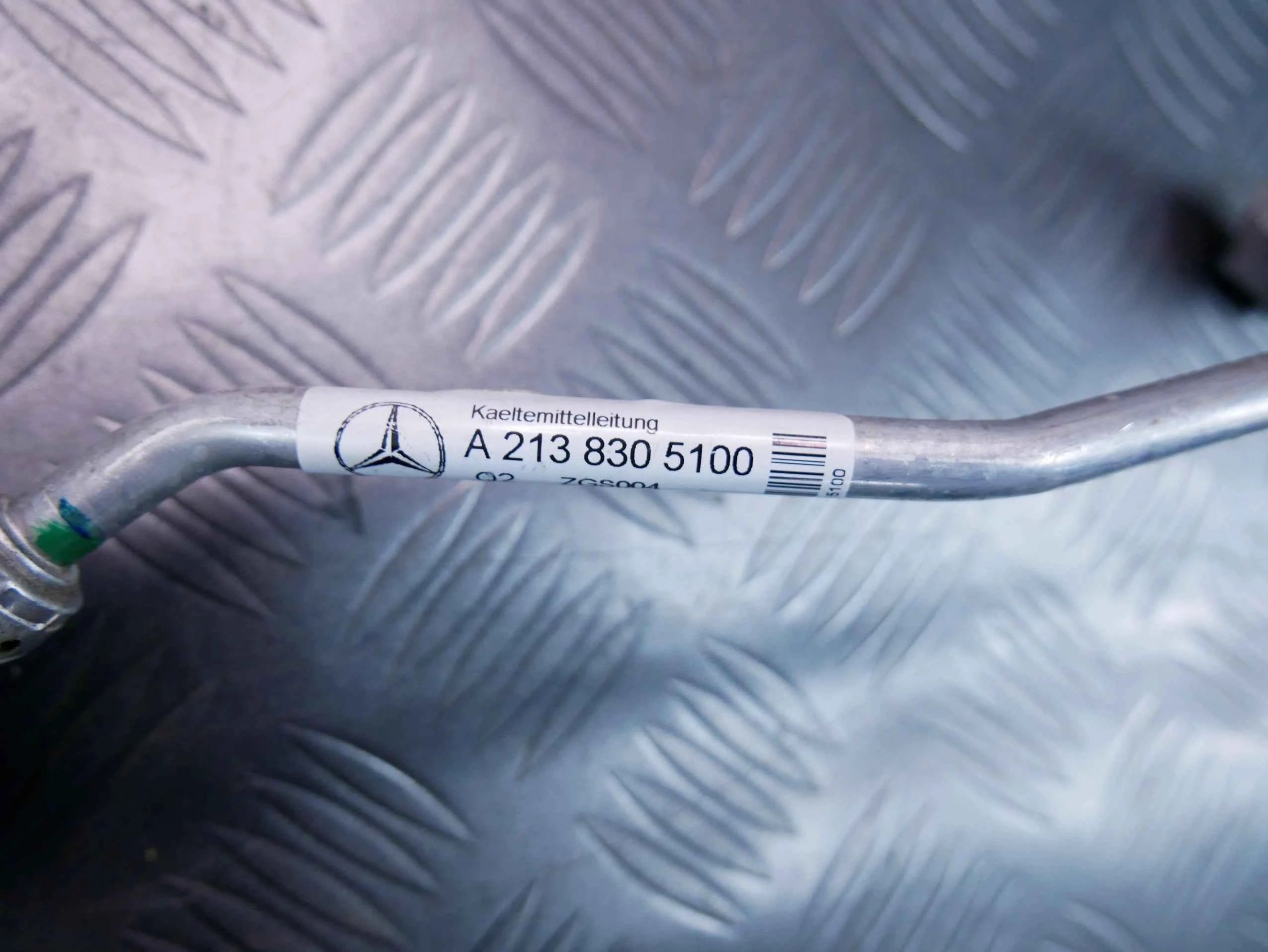 Rurka przewód klimatyzacji A2138305100 Mercedes E-klasa W213