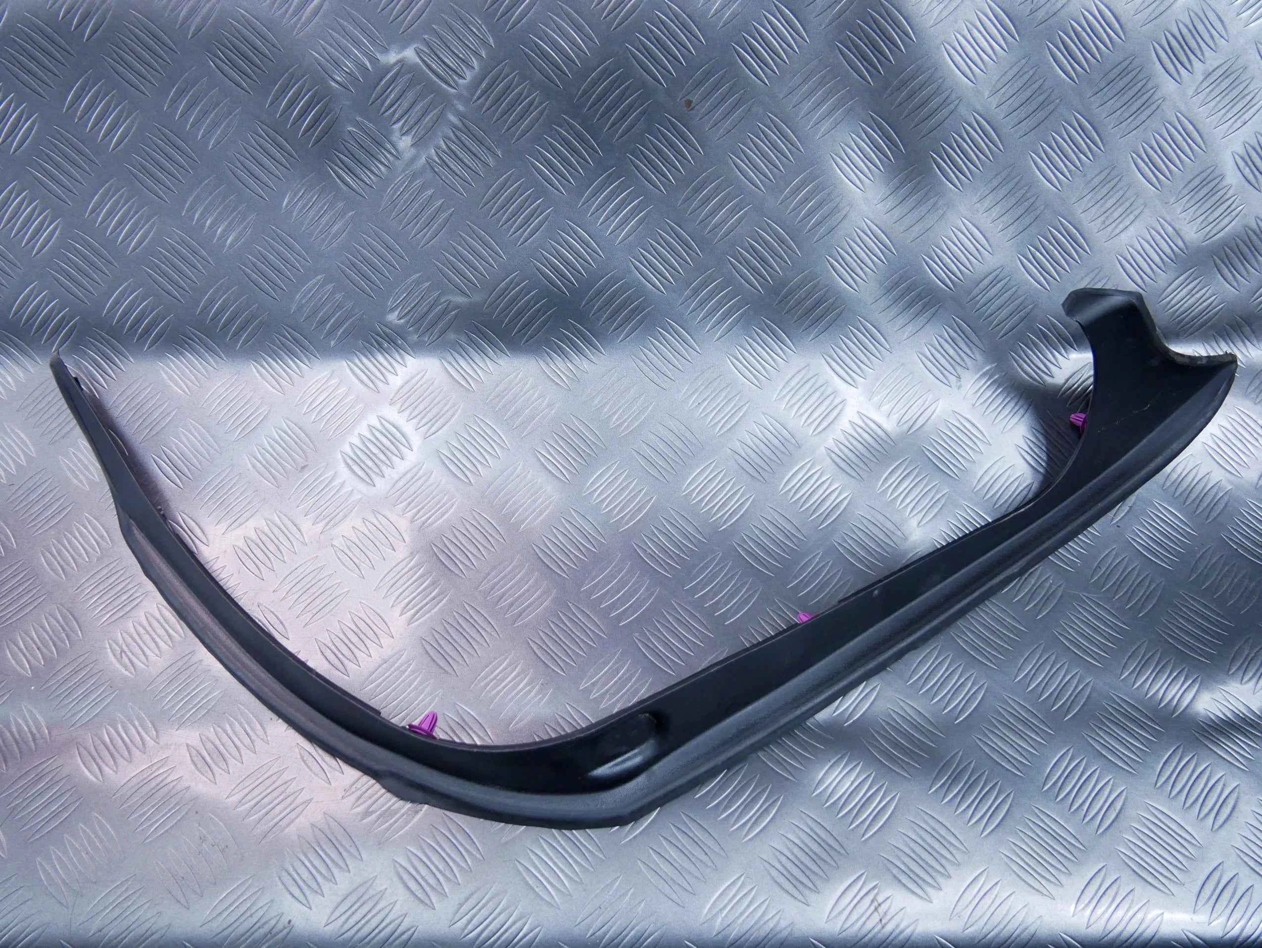 Listwa osłona lampy tył prawa A2136908204 Mercedes E-klasa W213