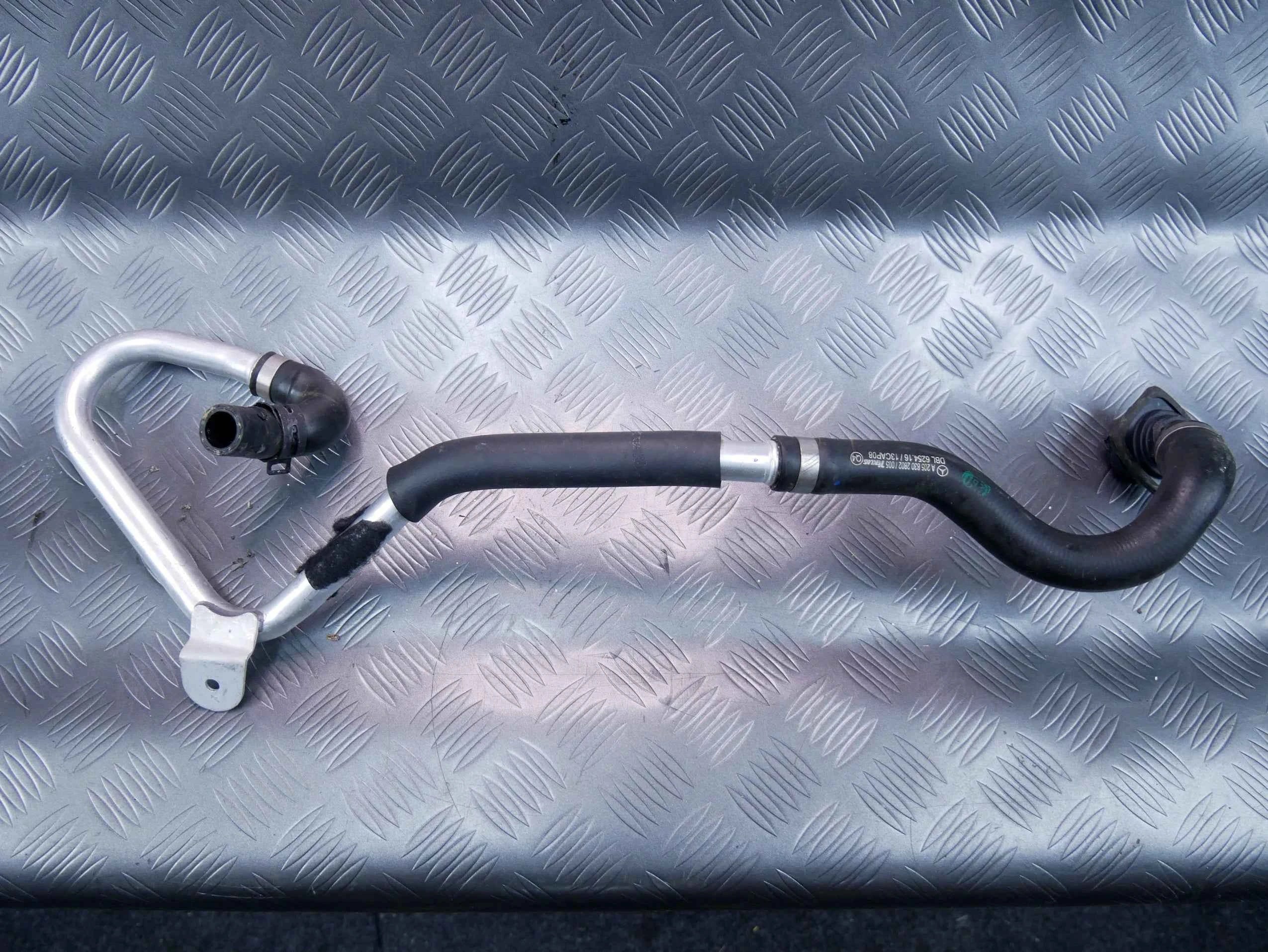 Rura wąż wody A2058302802 Mercedes E220D W213